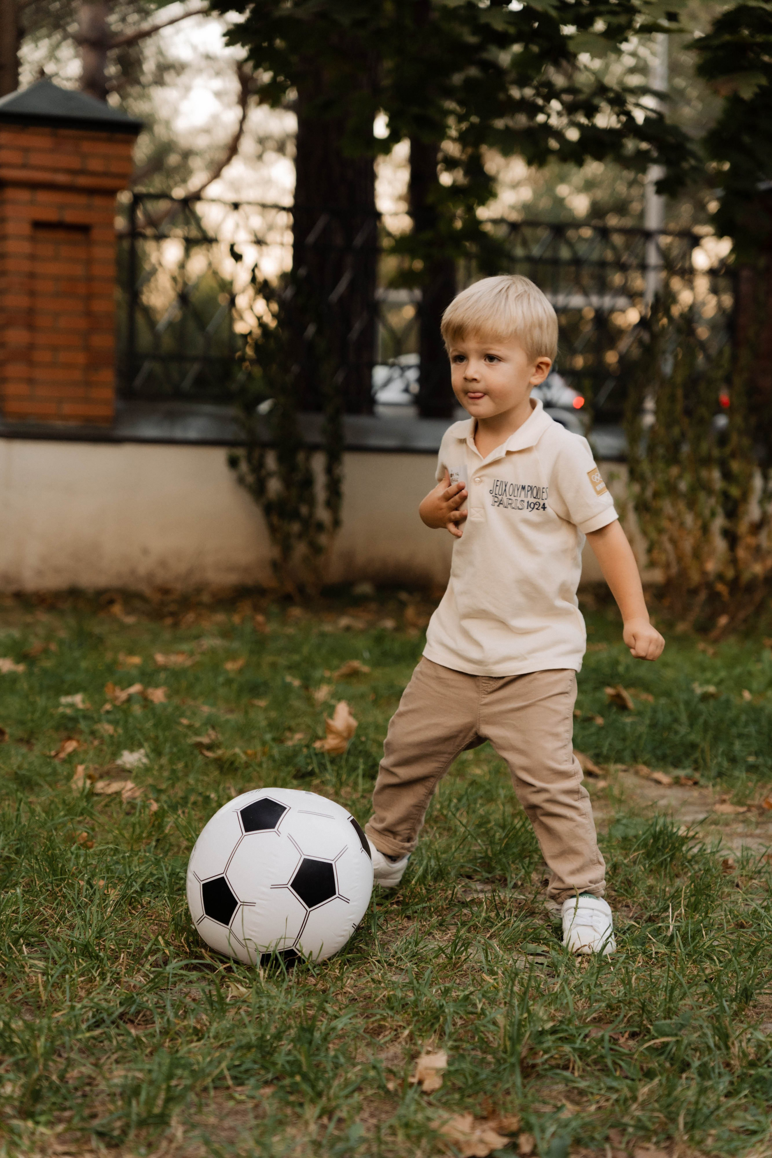 Встреча в «Робине» Переделкино. ФОТОГРАФ КСЕНИЯ СОСНОВСКАЯ