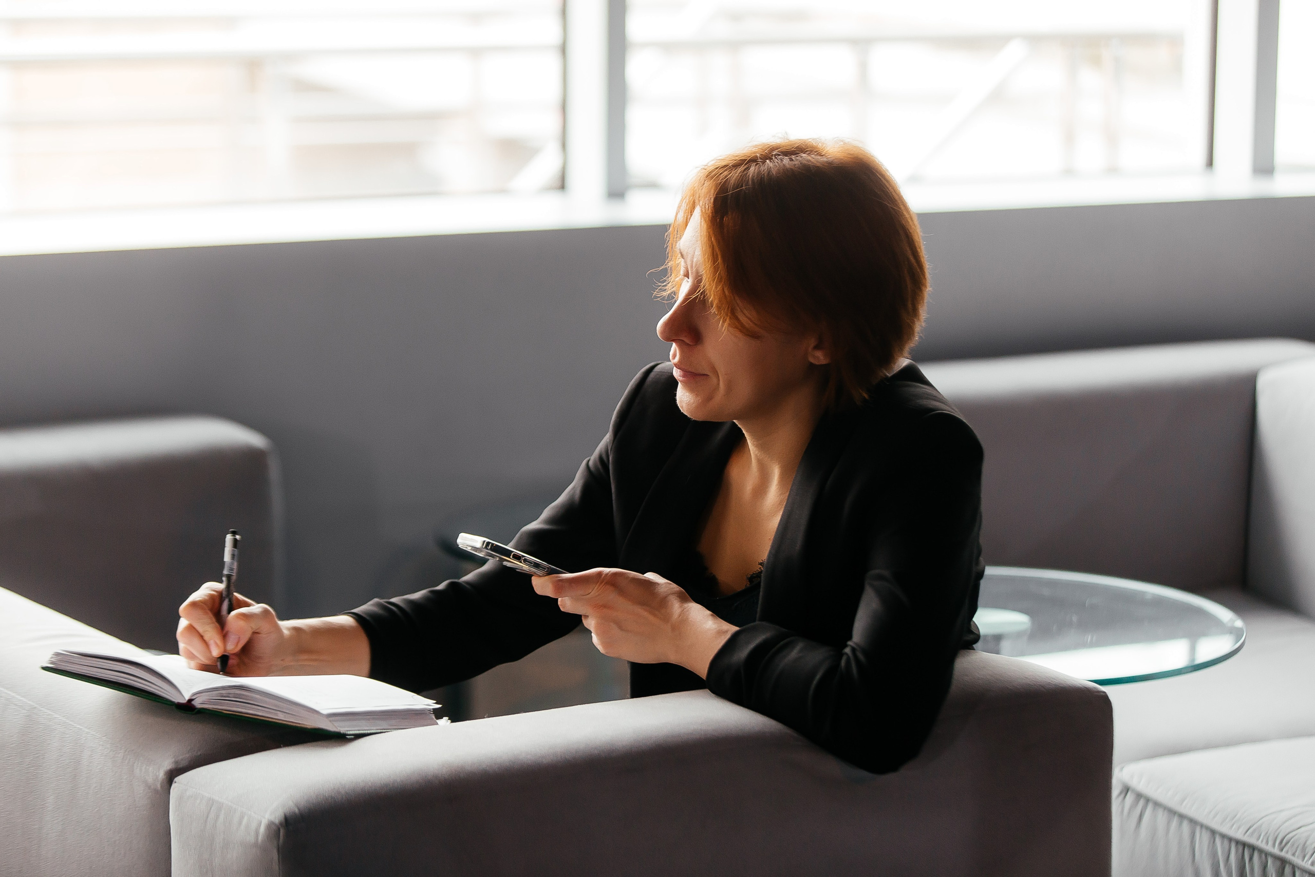 Фотозона+выступление спикеров. Фотограф в Красноярске Надежда Воскресенская