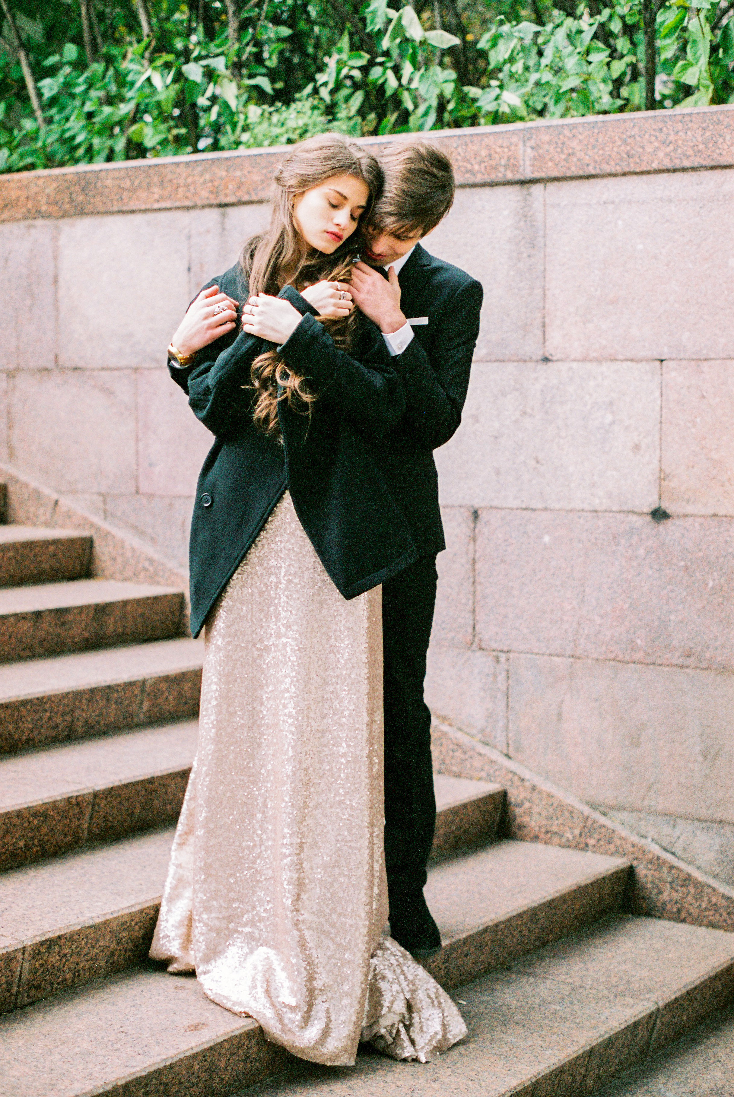 Осенняя свадебная прогулка в Москве на плёнку