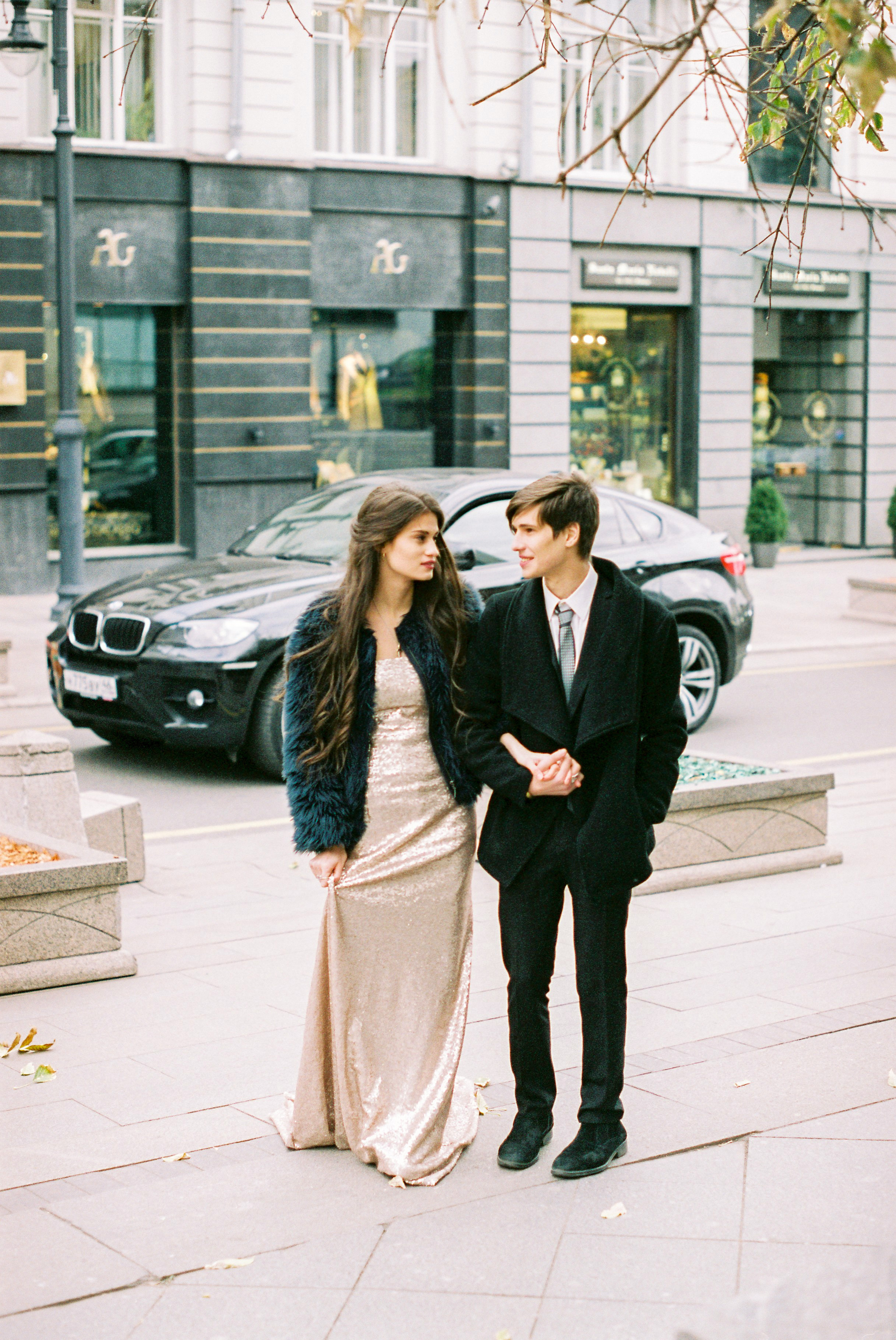 Осенняя свадебная прогулка в Москве на плёнку