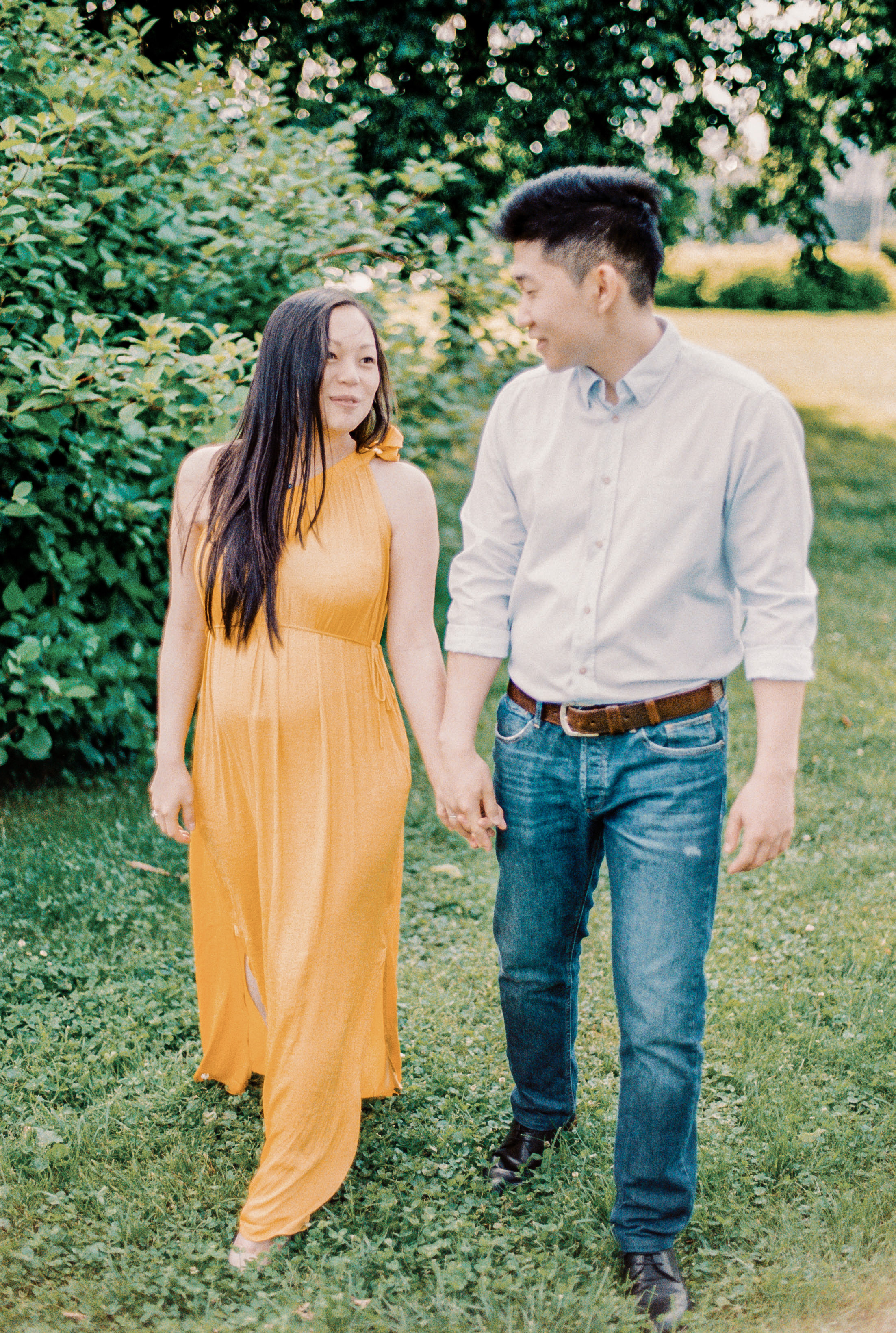 Летняя, нежная фотосессия беременности в парке Музеон, Москва