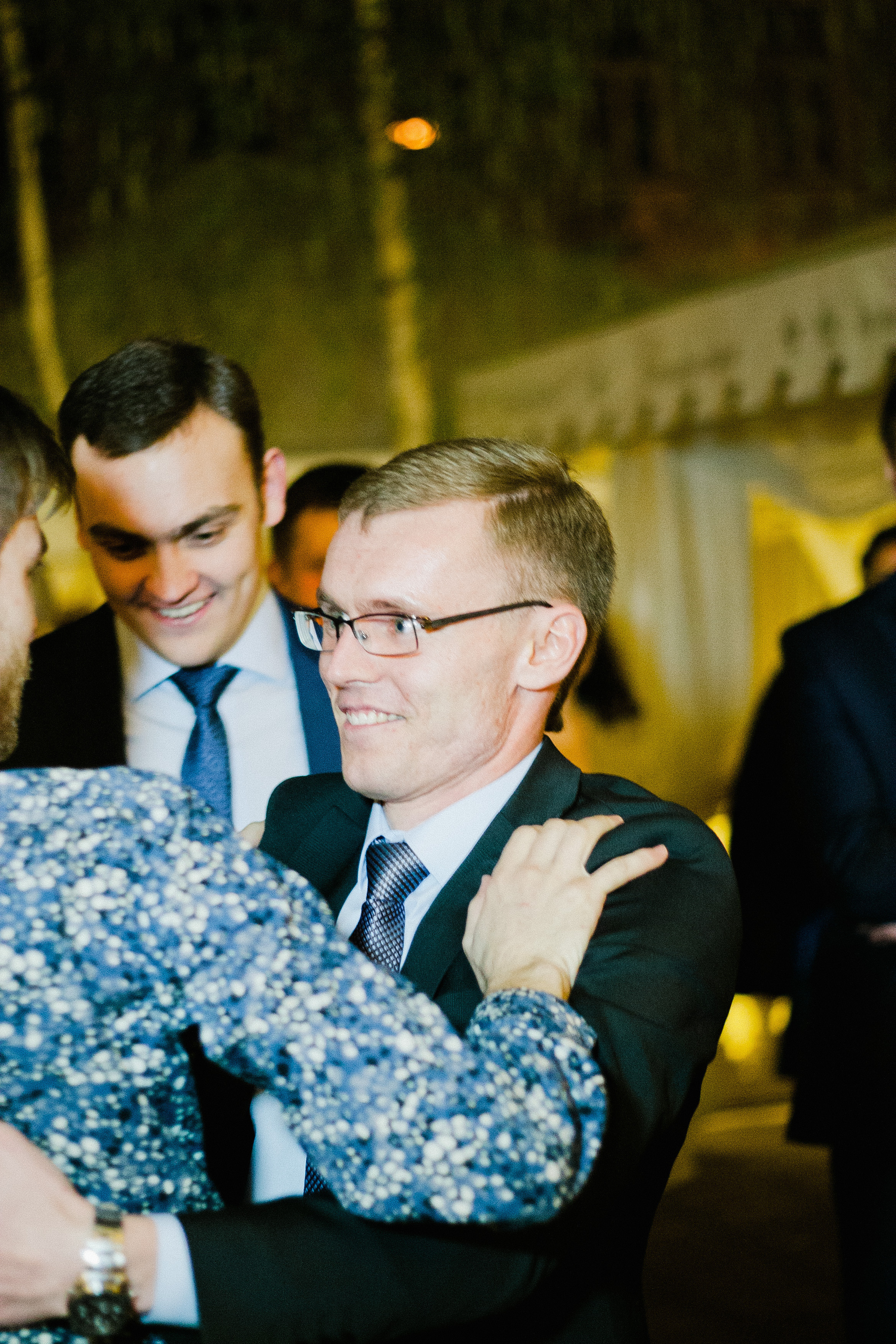 Стильная свадьба на плёнку в центре Москвы, плёночный фотограф Москва