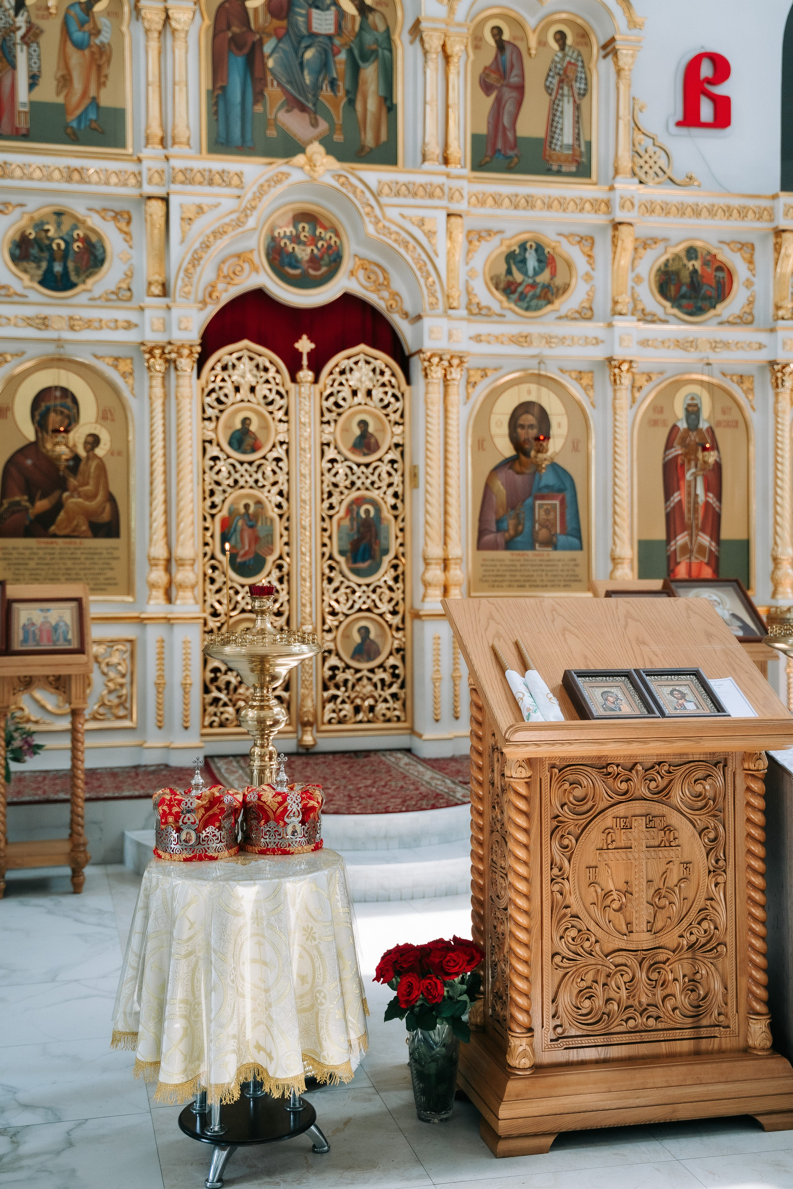 Венчание в Церкови Ермогена Патриарха Всероссийского в Южном Тушино. Свадебный и семейный фотограф в Москве и МО Геннадий Туманцев