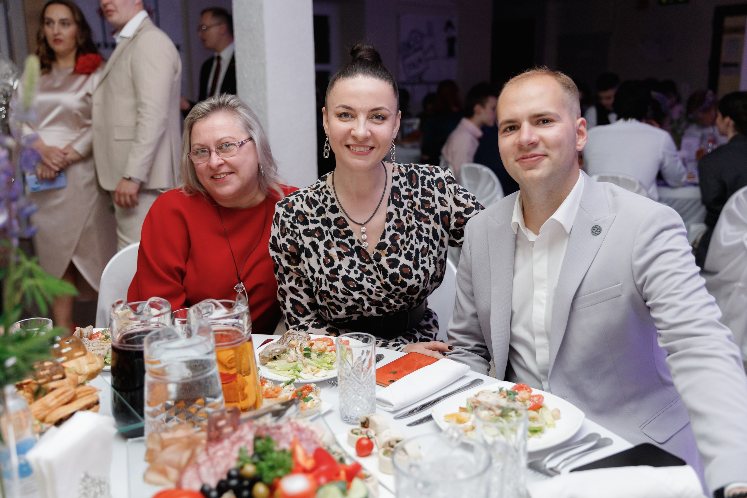 Школьный выпускной 2023 год в Минске. Свадебный фотограф в Минске/Беларуси Сергей Спиридонов