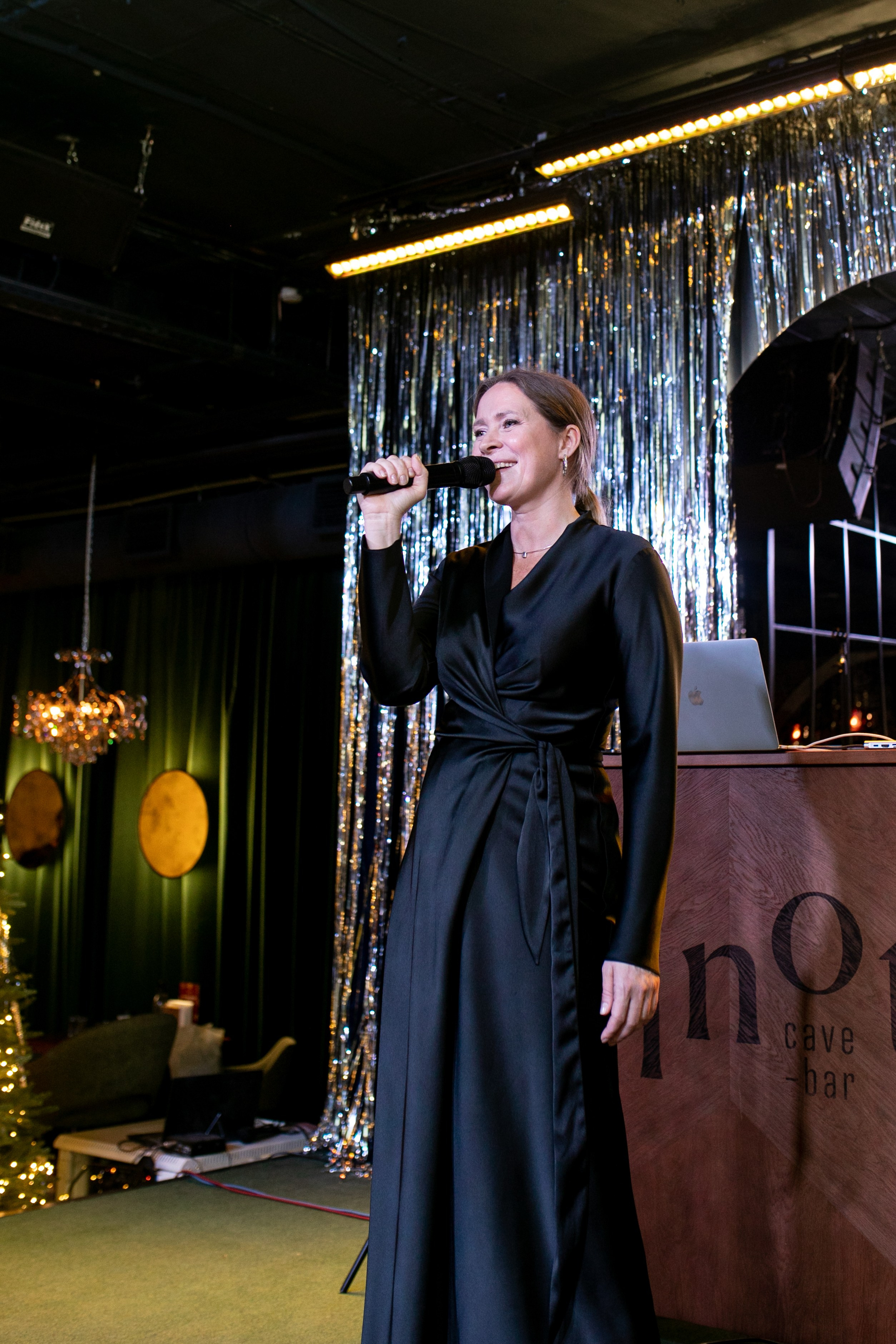 Pinot отчетный концерт Ирины Кюлян. Фотограф в Новосибирске Ася Зверева