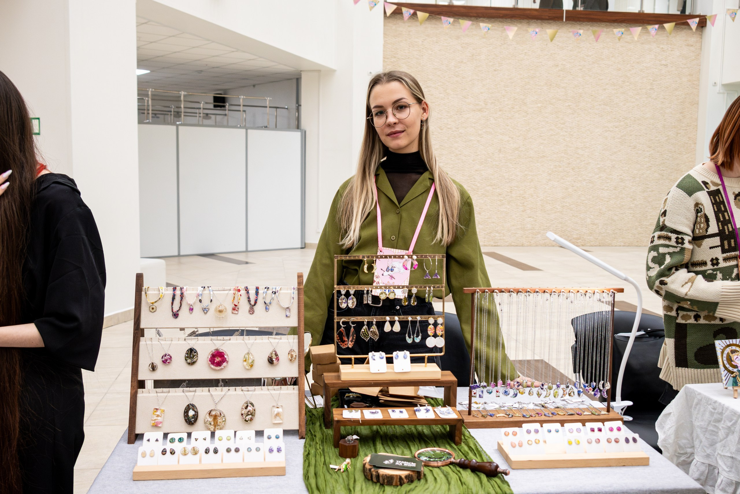 Благотворительная ярмарка «ЯрМУРка гав-версия». Репортажный и портретный фотограф во Владивостоке Денис Седов