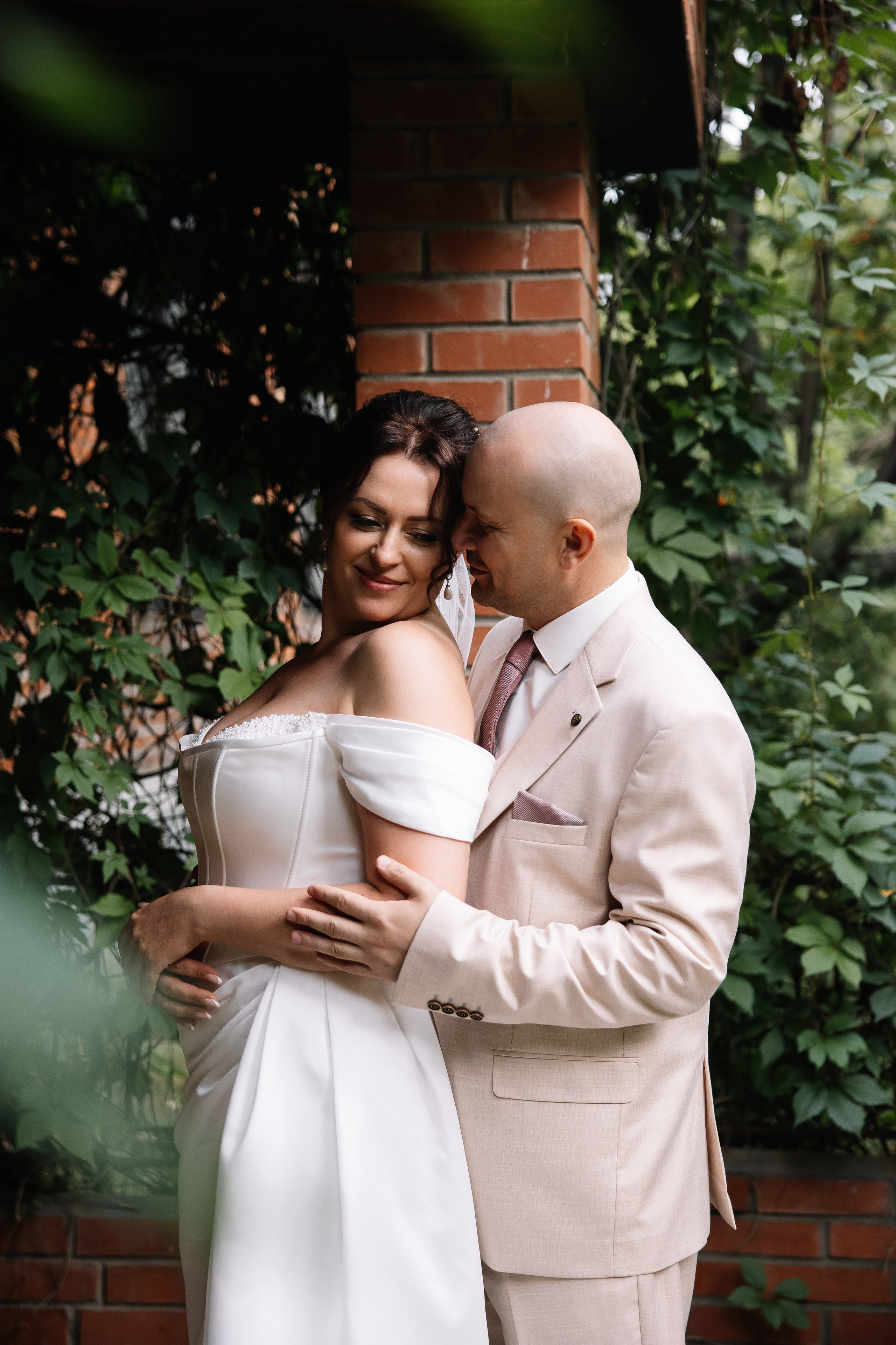 Александр и Татьяна. Свадебный фотограф и видеограф в Омске — Виталий и Алёна Орлянд