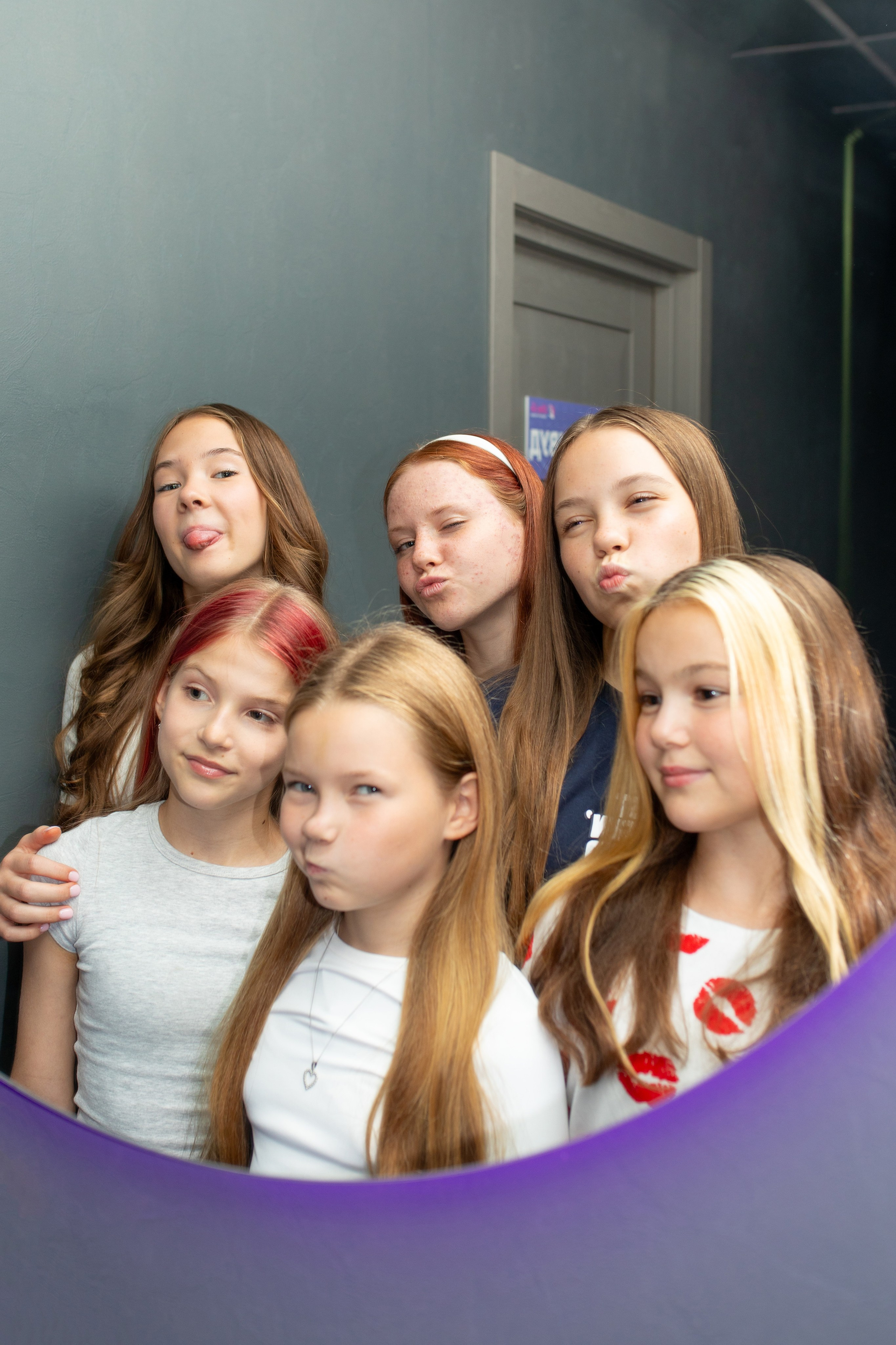 13 лет. Караоке. Друзья. Фотограф в Новосибирске Ася Зверева