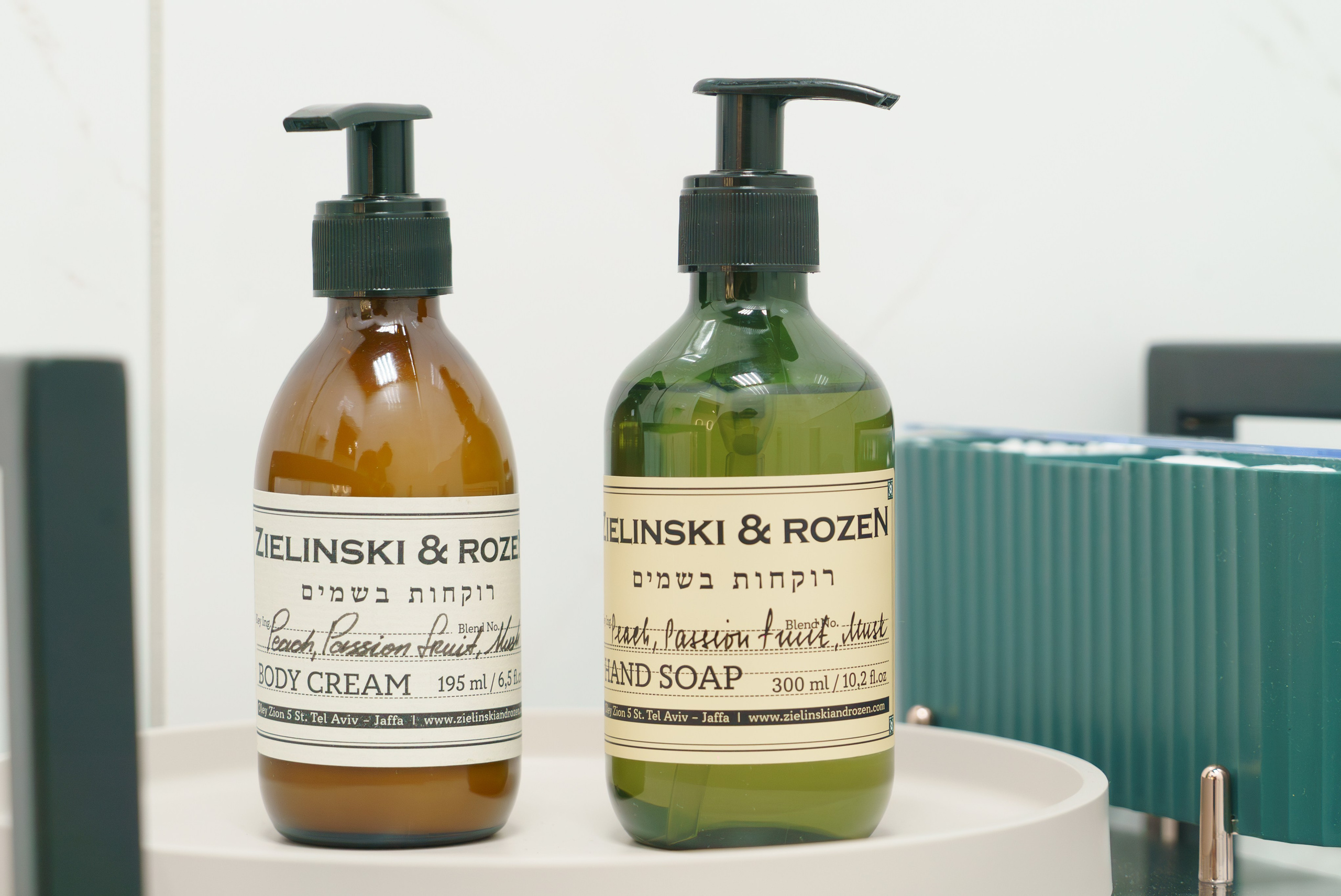 Профессиональная интерьерная фото и видео съемка студий красоты Яркая интерьерная фотосъемка для бьюти-коворкинга и студий. Шедевры для Вас! Фотограф и Видеограф в Краснодаре Пахиев Руслан