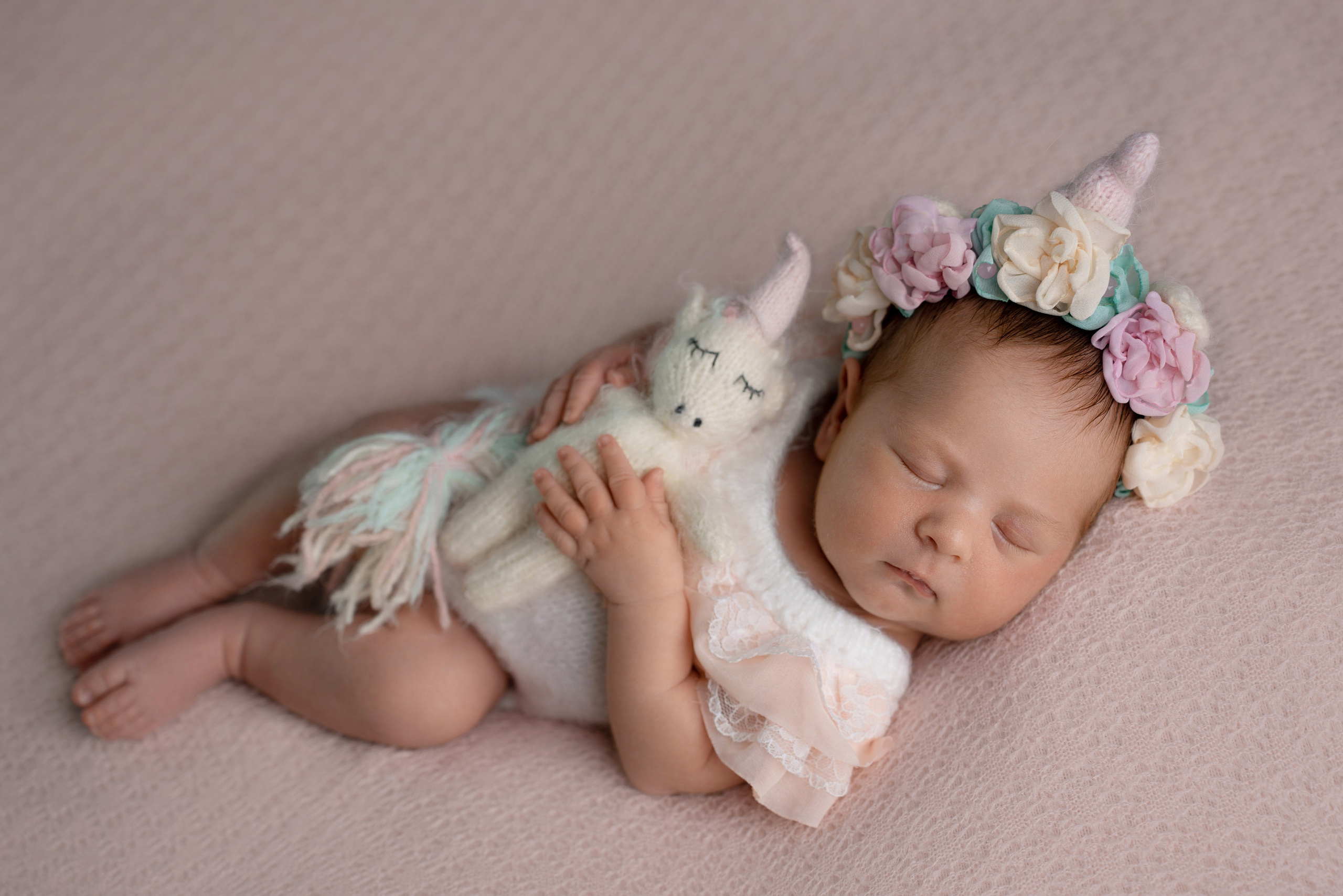 Ньюборн. Фотограф новорожденных Оренбург и свадебный фотограф Оренбург
