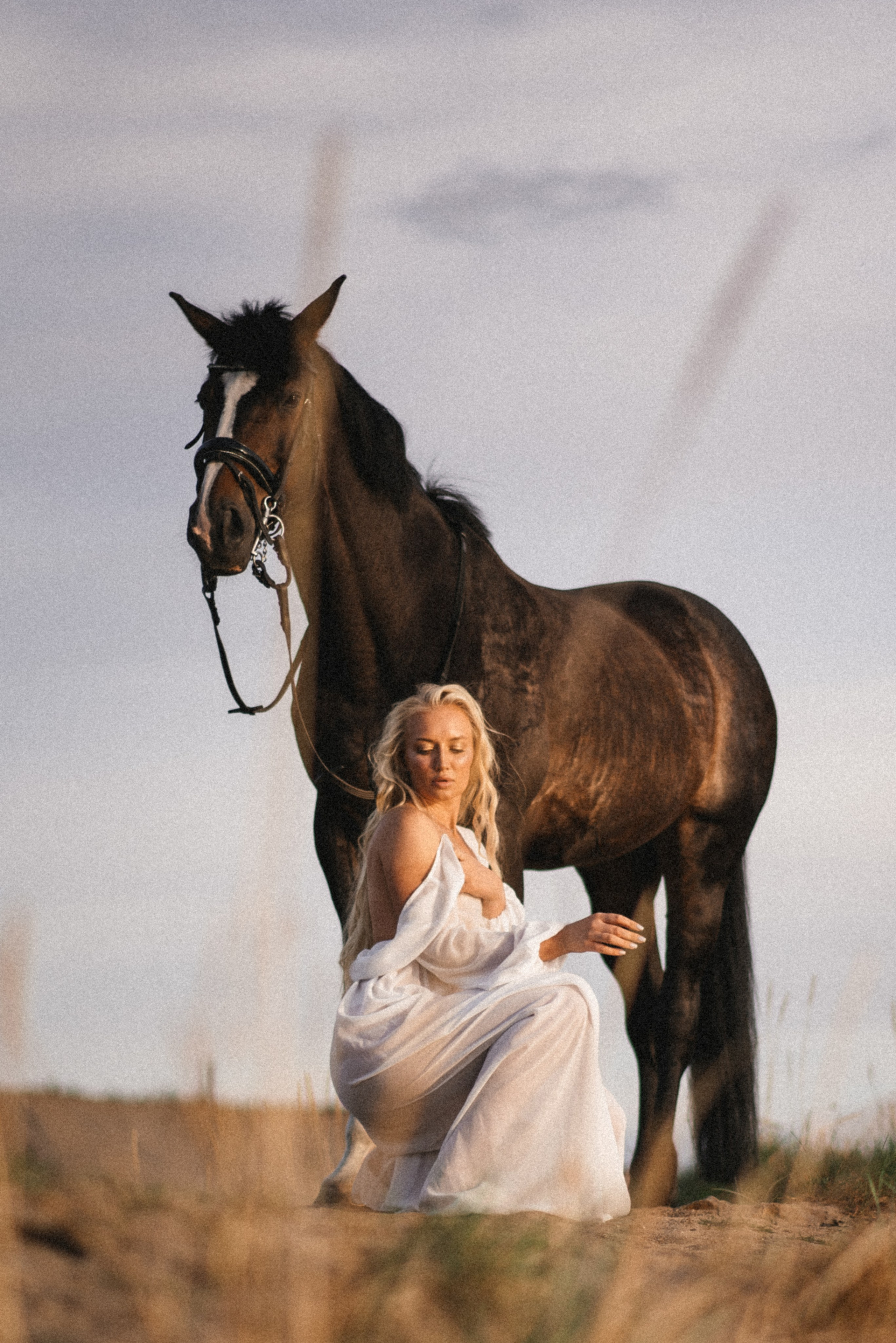 Валерия. Атмосферная фотосессия с лошадью. Фотограф в Мурманске Екатерина Рудак