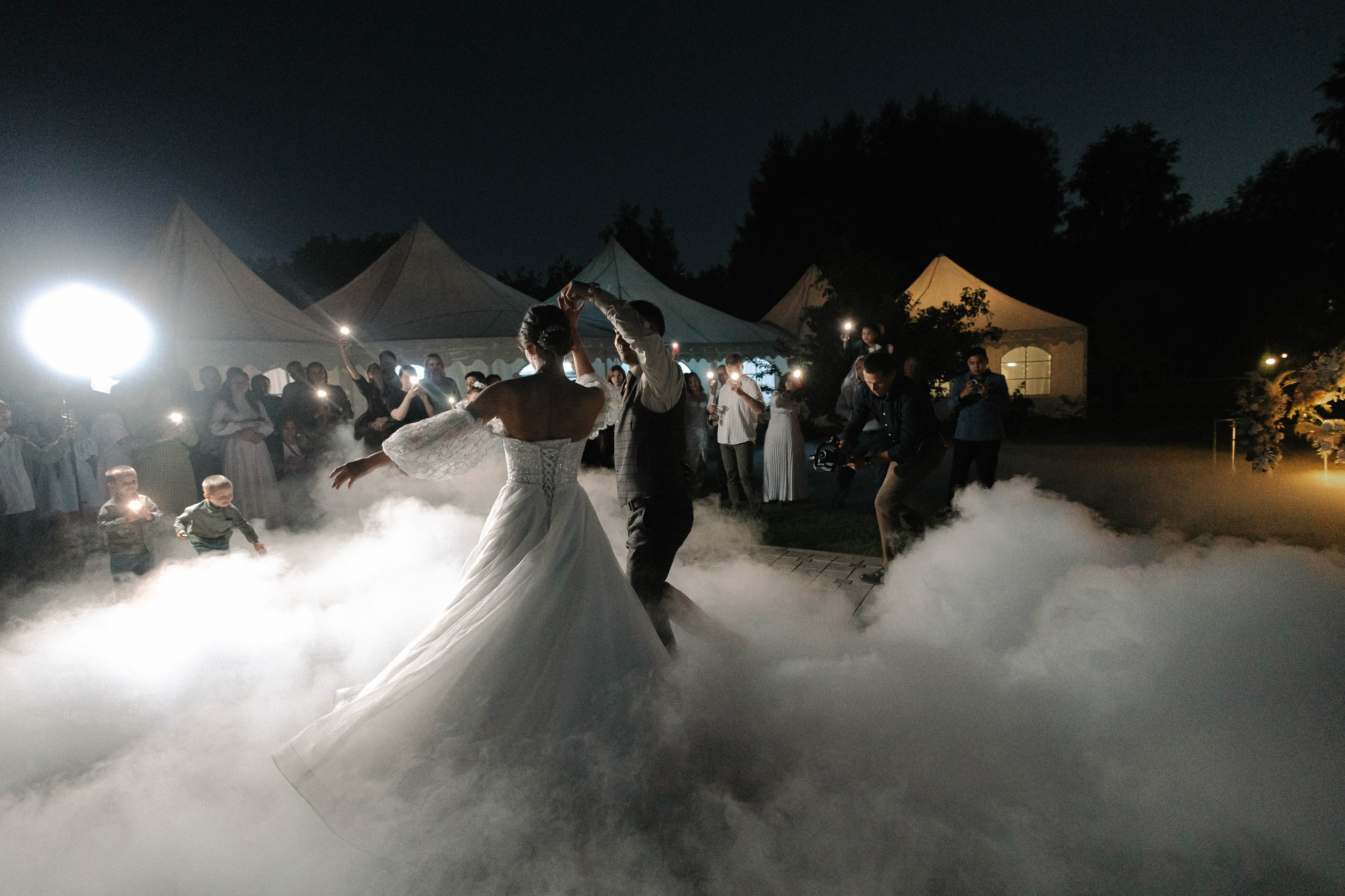 Первое дуновение ветра. Свадебный фотограф видеограф Новосибирск Кемерово Калининград