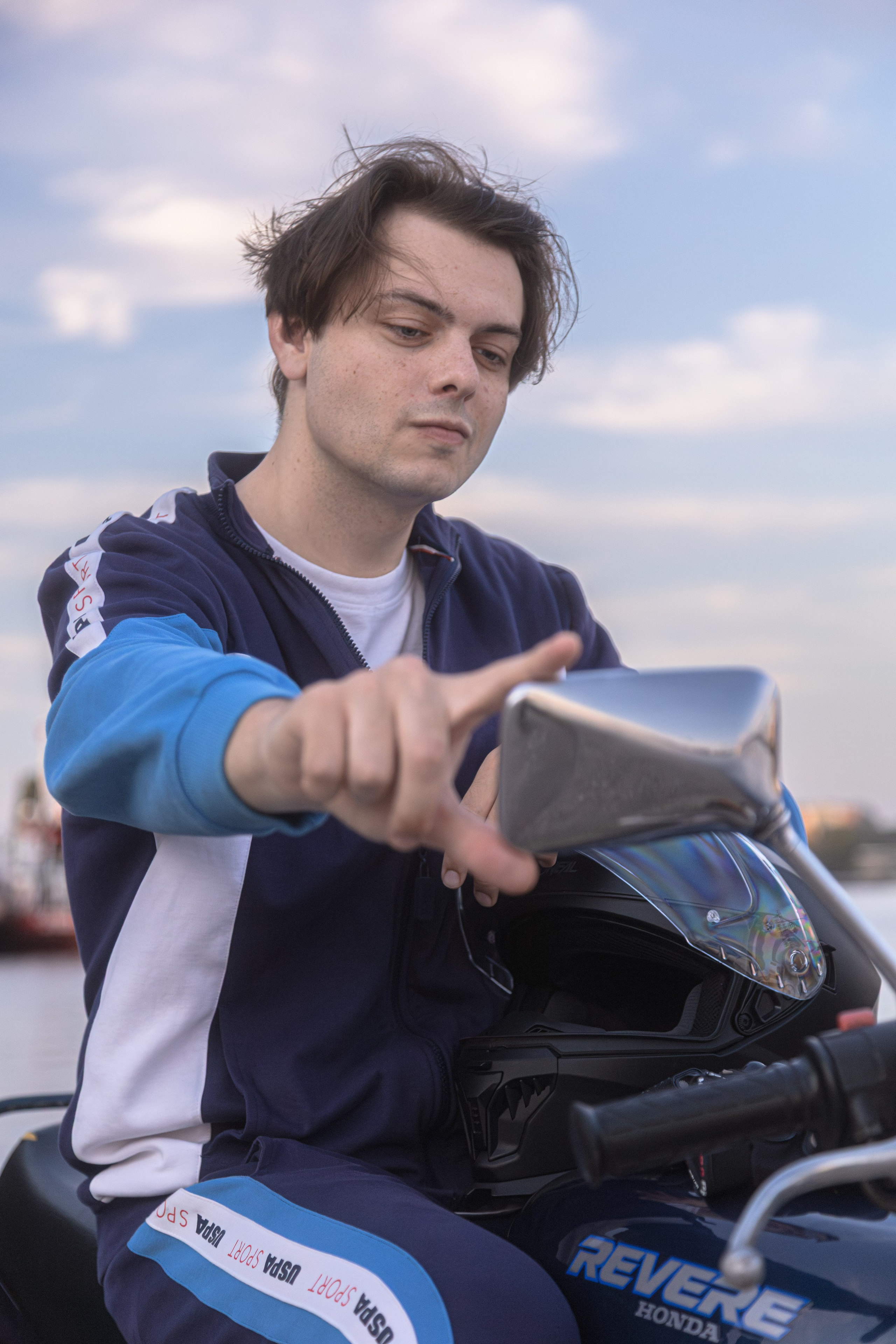 Daniil R. — Digital Noise —