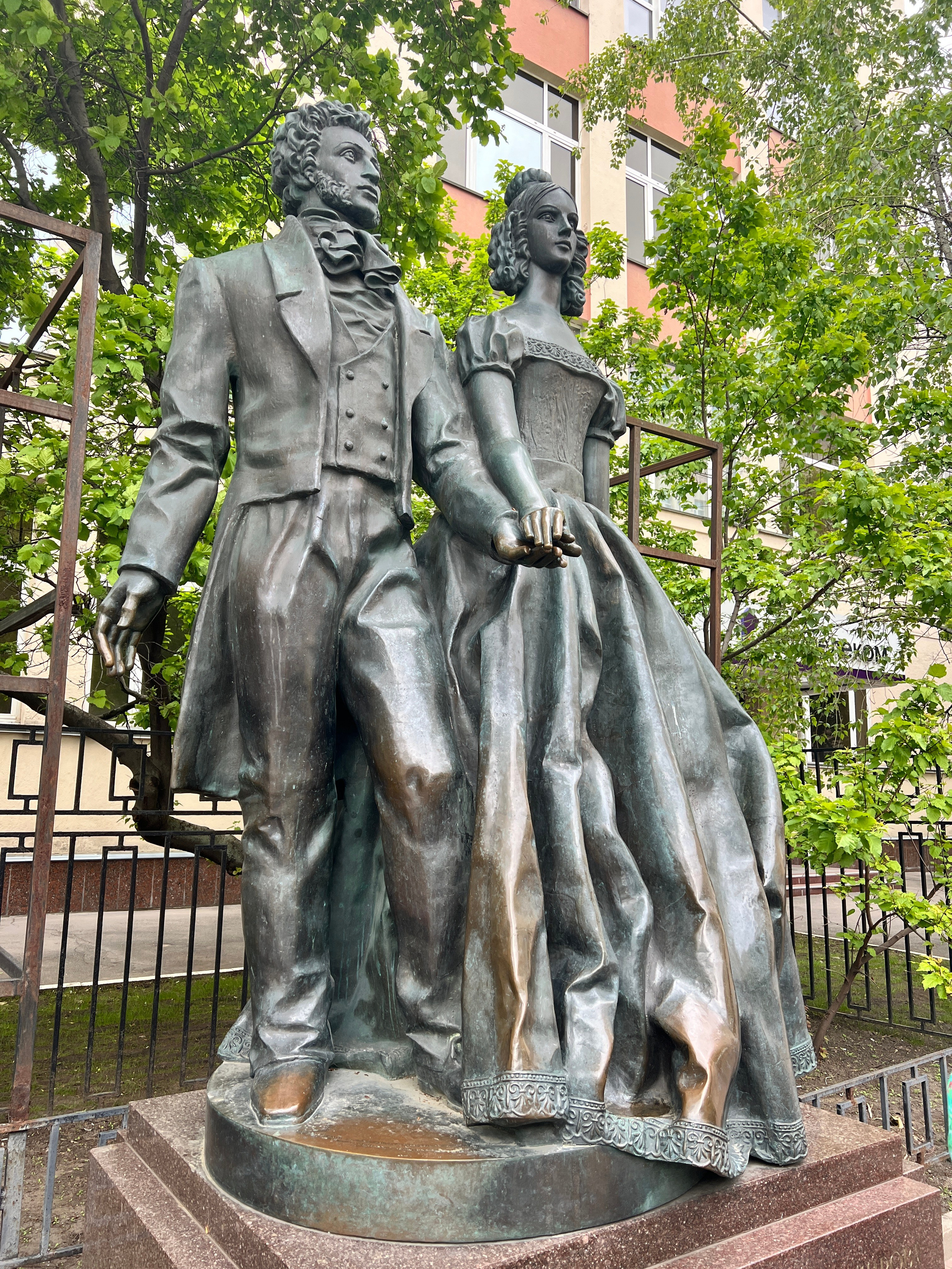 Арбатские истории. П&П — Полезное с Приятным. Фотоэкскурсии — Москва на память. Экскурсовод и фотограф в Москве. Увези столицу в своём альбоме!