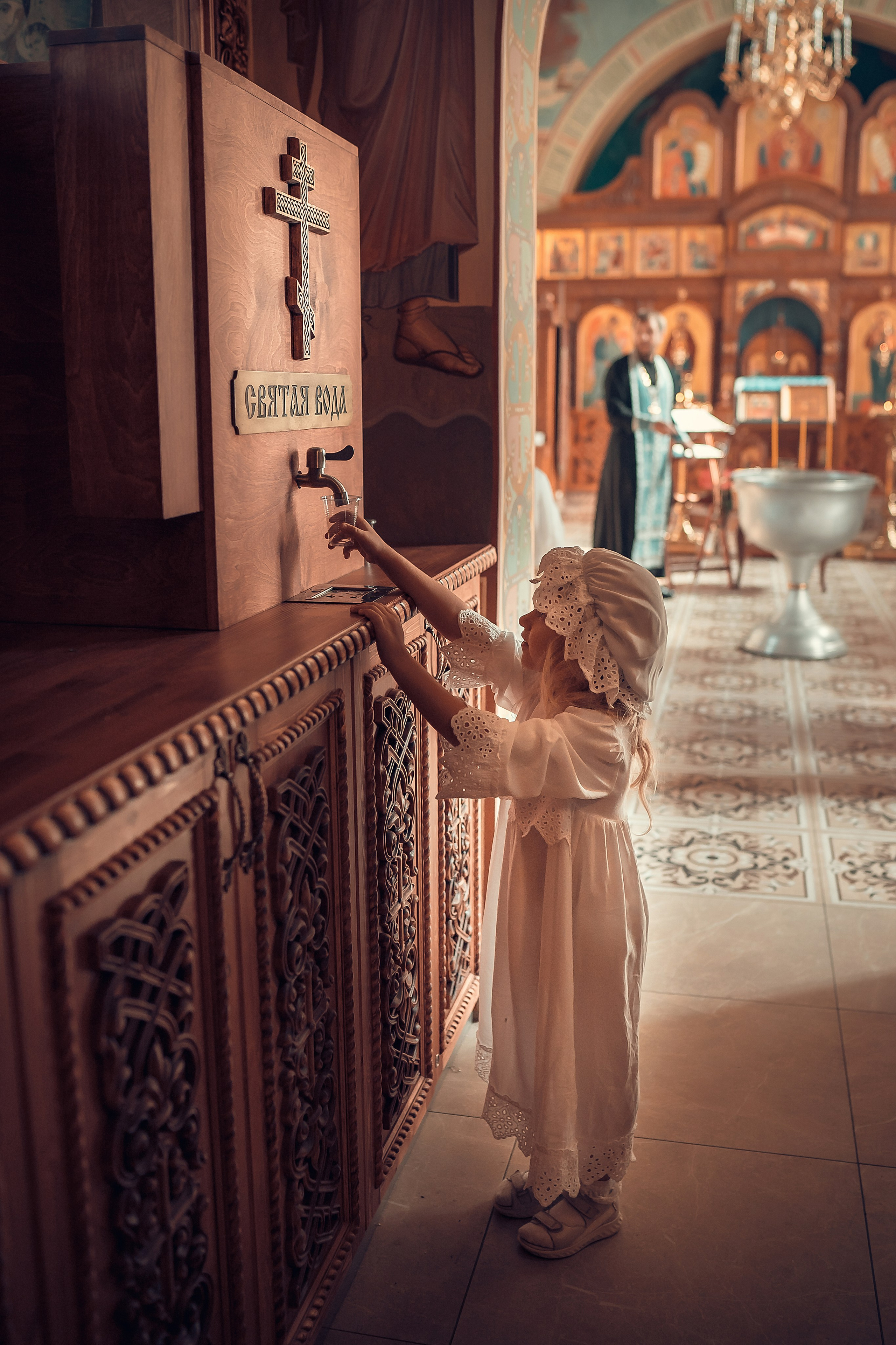 Крещение Даны. Фотограф на Крещение и Венчание в Красноярске Рамазанова Юлия