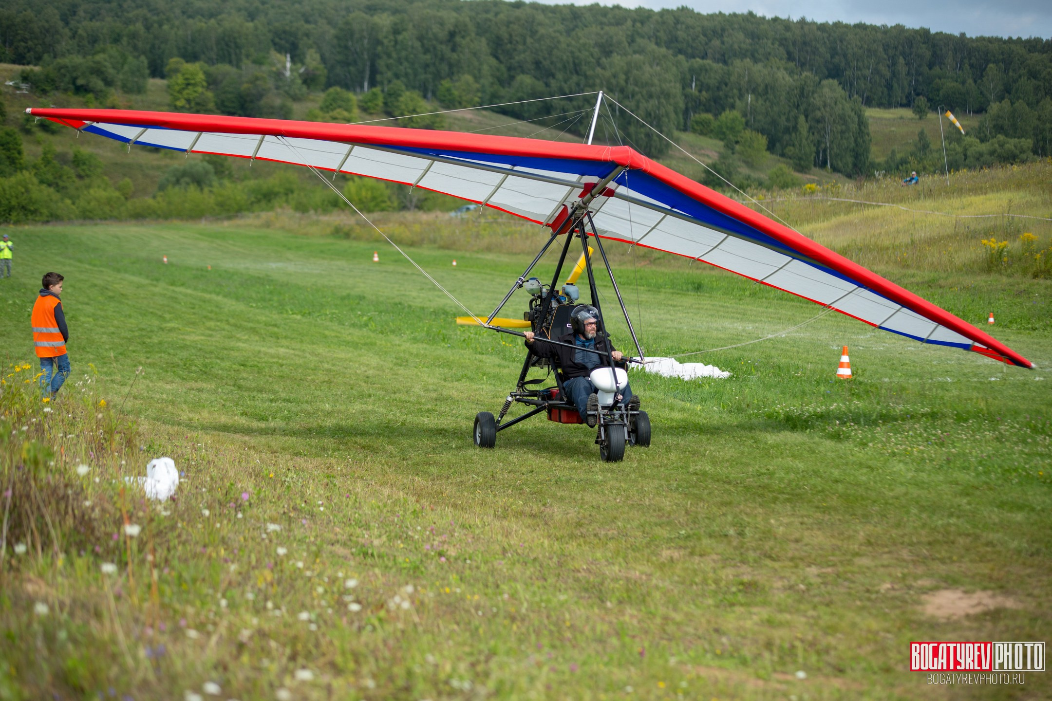 VII международный слёт Содружества любителей одноместных дельталётов МикроДельтОSS-2019. Профессиональный фотограф в Мценске и Орловской области