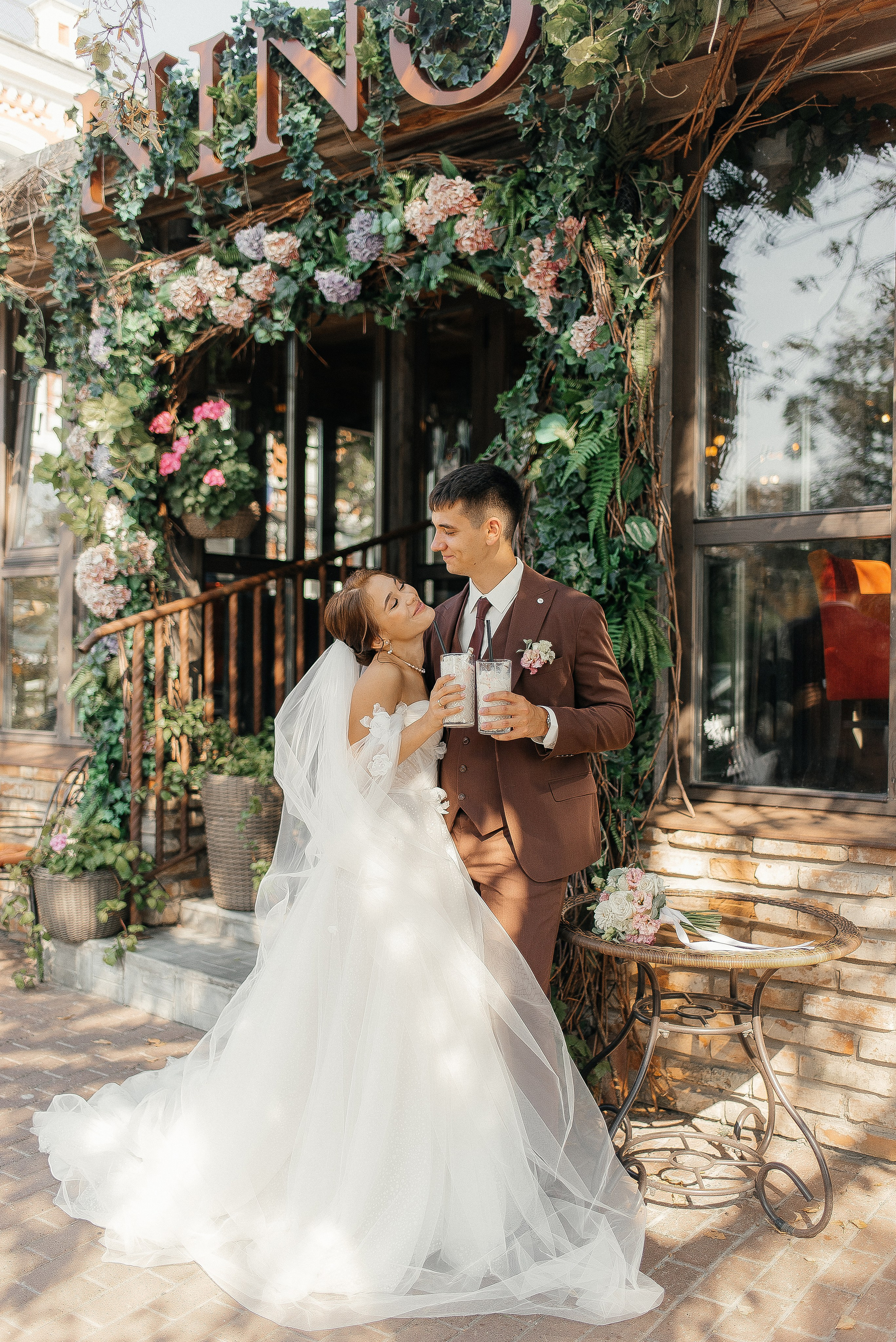 Рустам и Дина. Главная