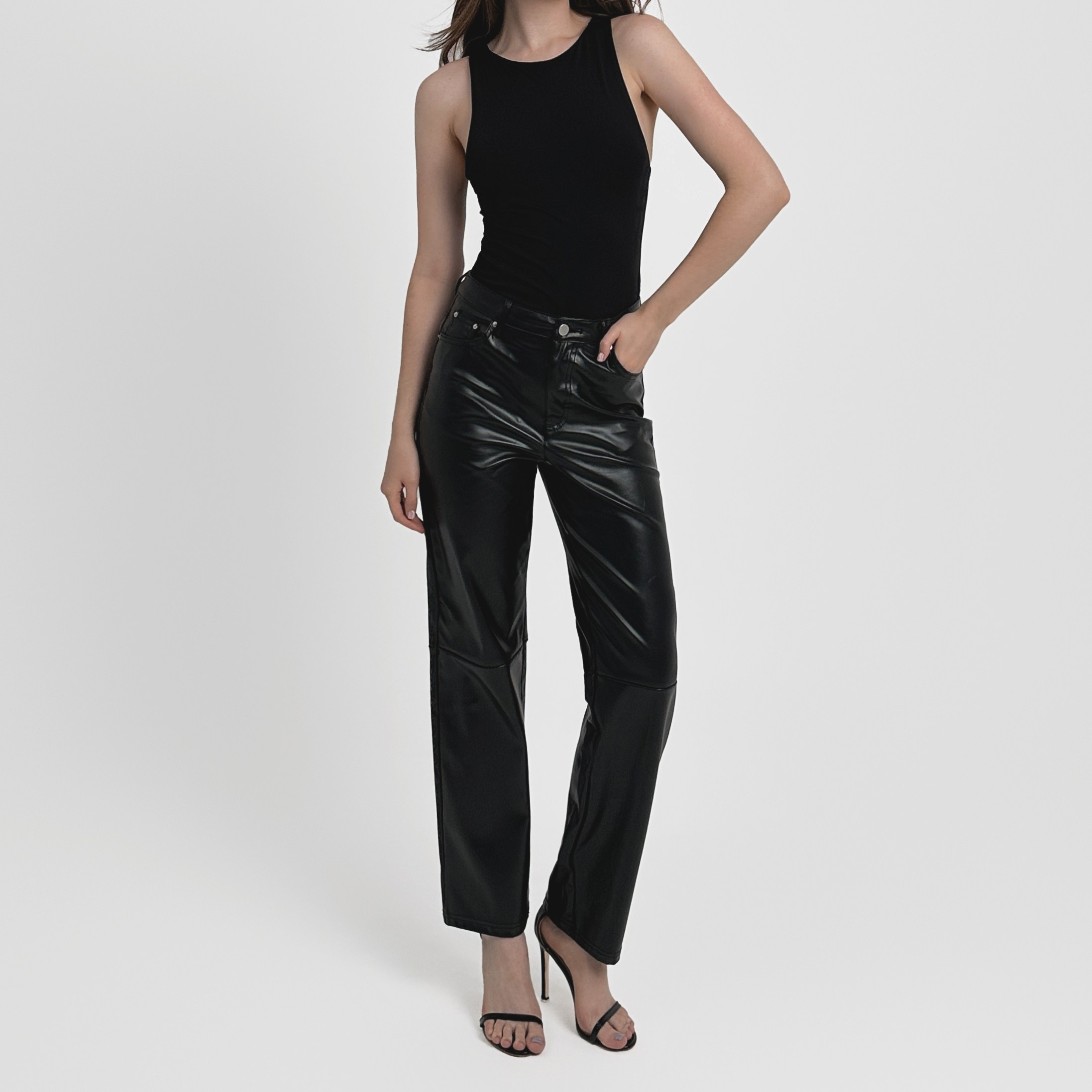 Кожаные штаны  с высокой посадкой 500 руб/час Размер S, M | Залоговая стоимость - 2000 руб 