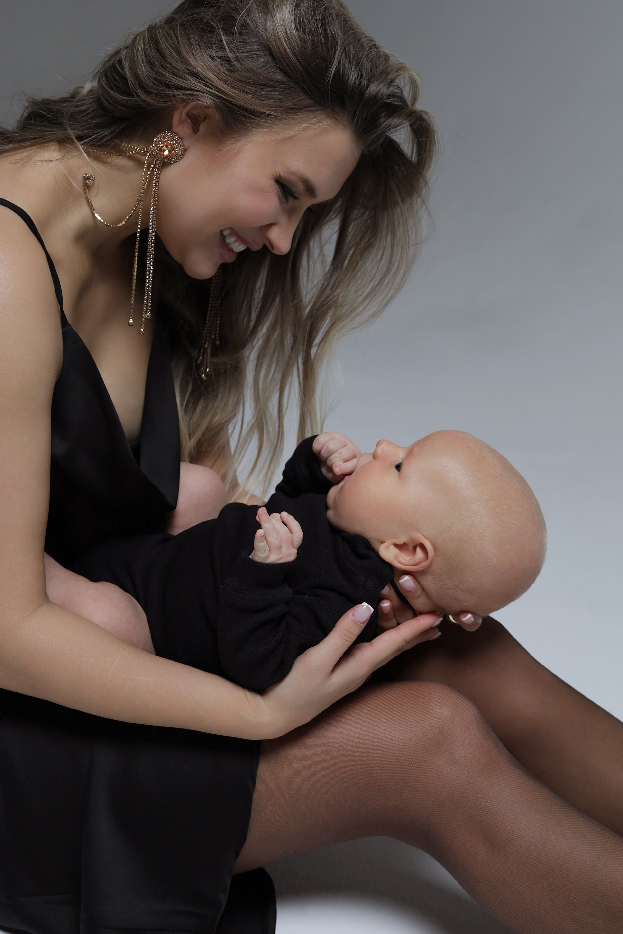 🖤. Фотосъемка выписки из роддома в Москве, заказать фотографа на выписку ньюборн съемка в роддоме newborn фотограф в Юдино