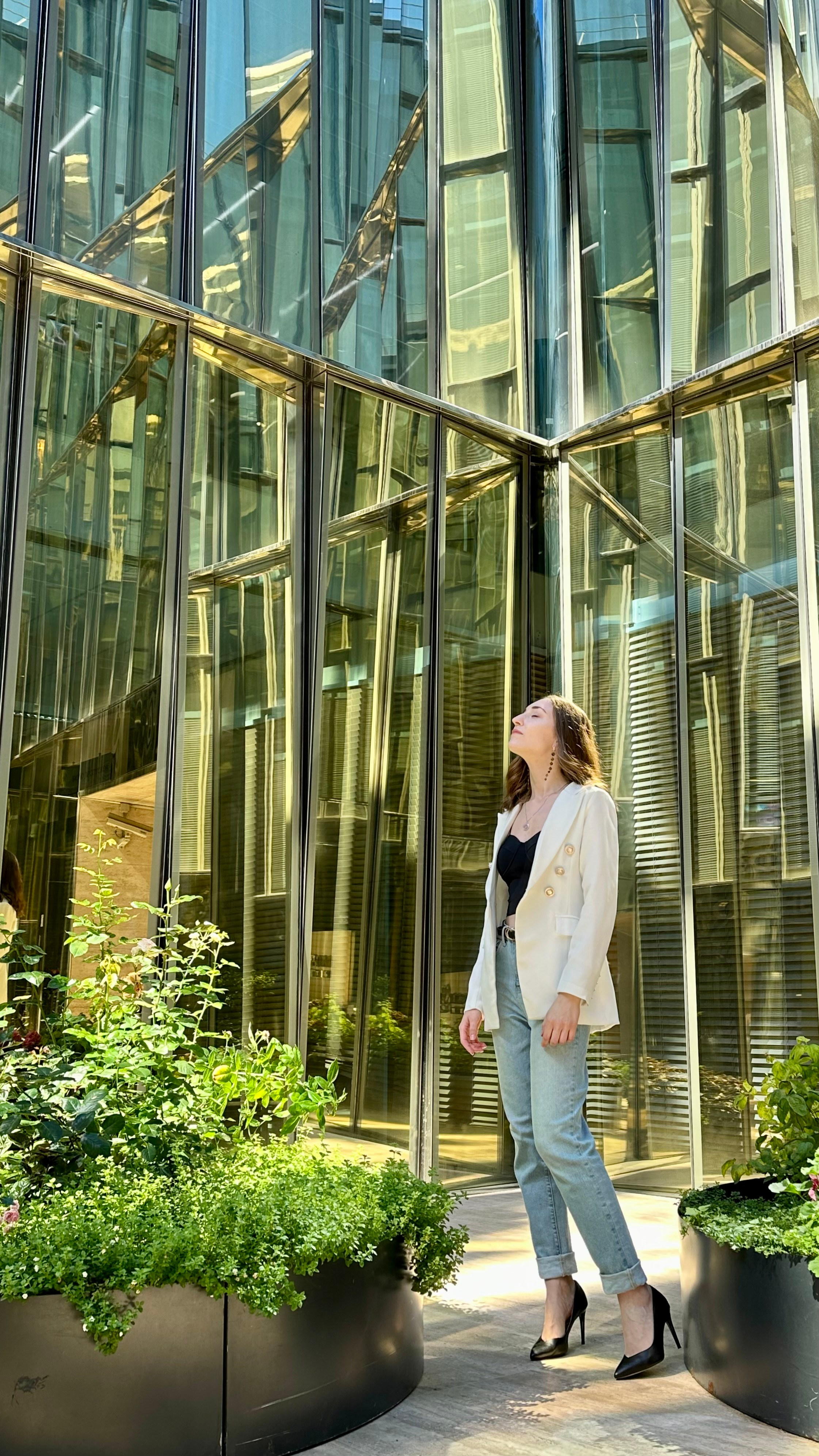 Прогулка Астория — Зеркальный дворик — Новая Голландия. КОНТЕНТ |БРЕНД фотограф Санкт-Петербург — Жанна Олтаржевская