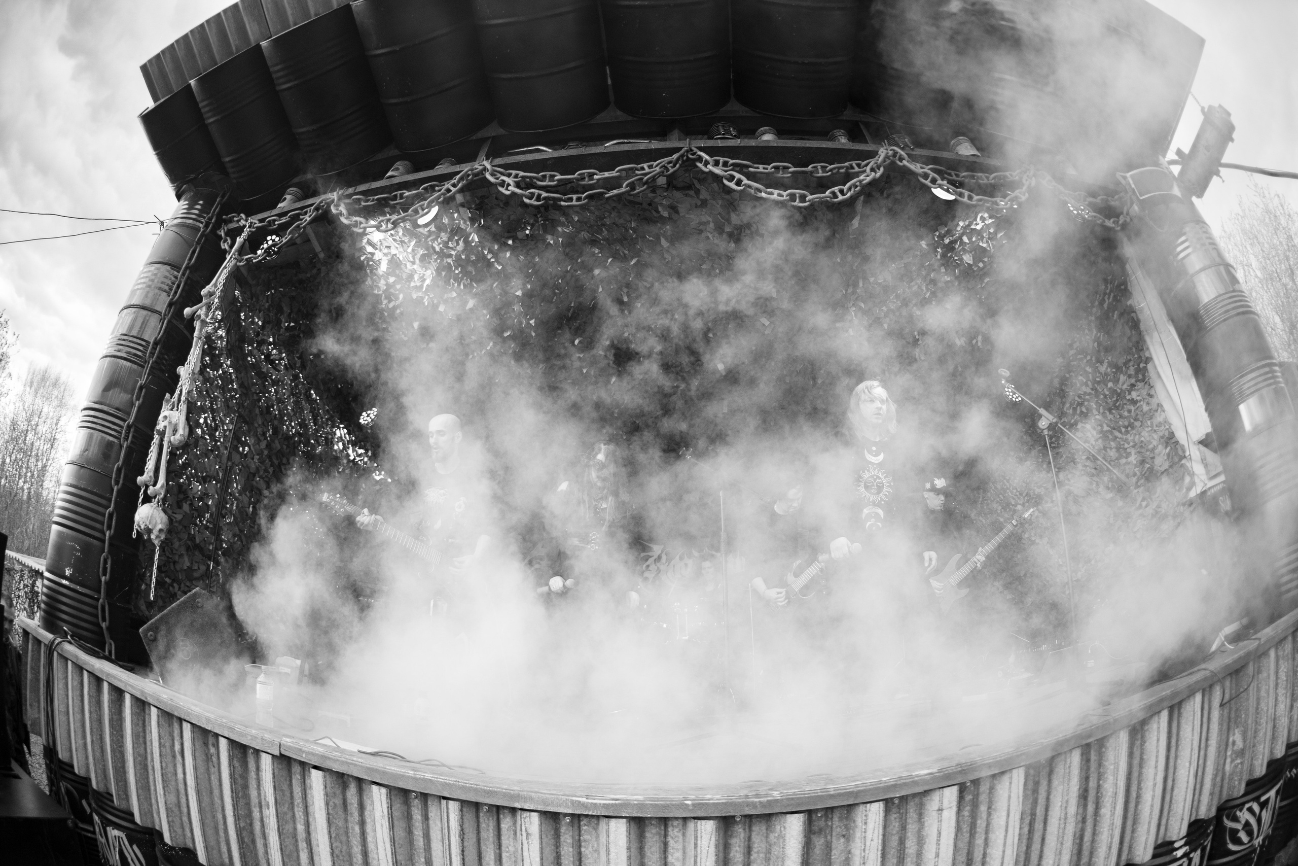 Фестиваль «ПОСРЕДИ КЛАДБИЩ И БОЛОТ»|Архангельск. Концертный и репортажный фотограф в Санкт-Петербурге Слава Пахомов