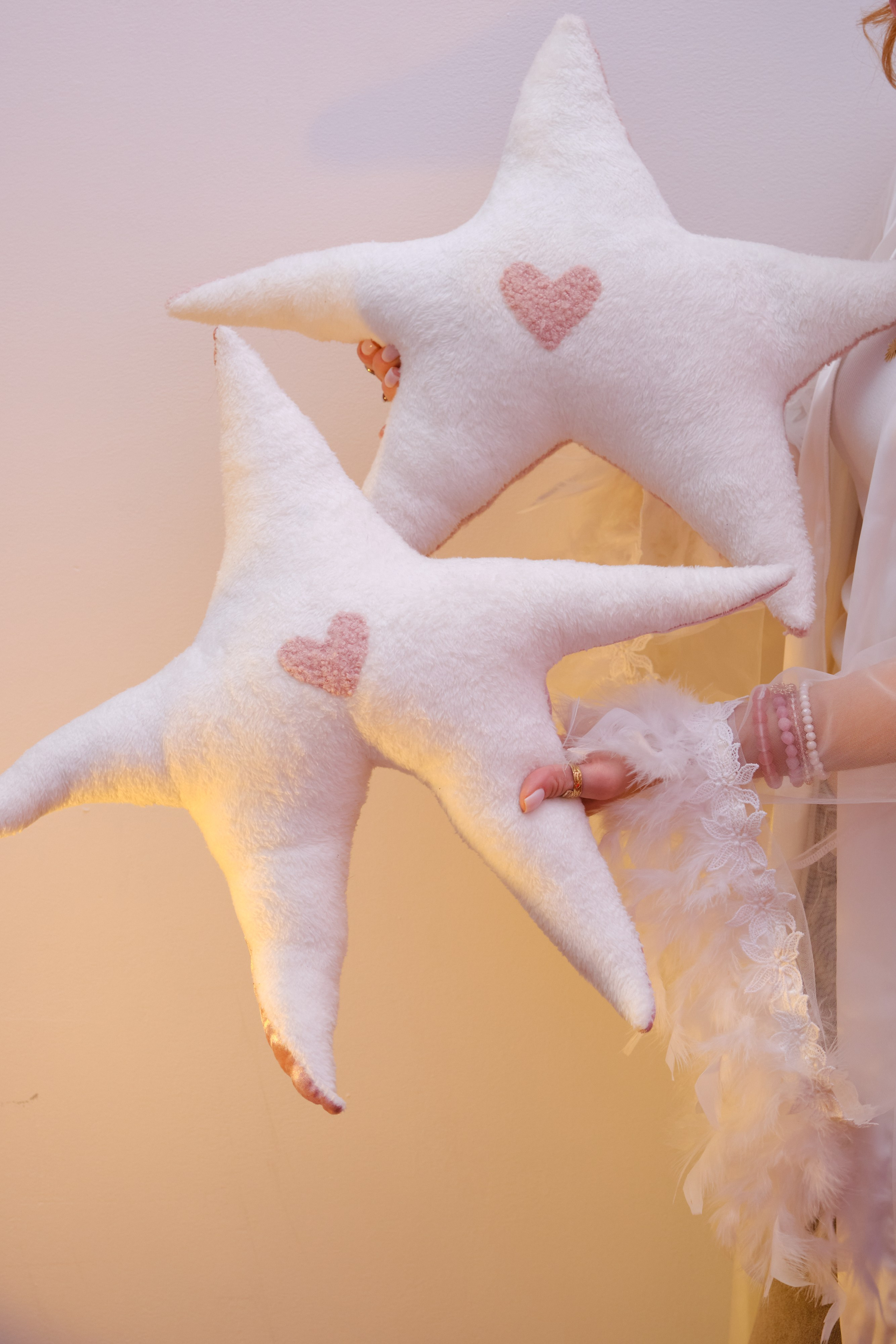 К празднику. Предмет искусства