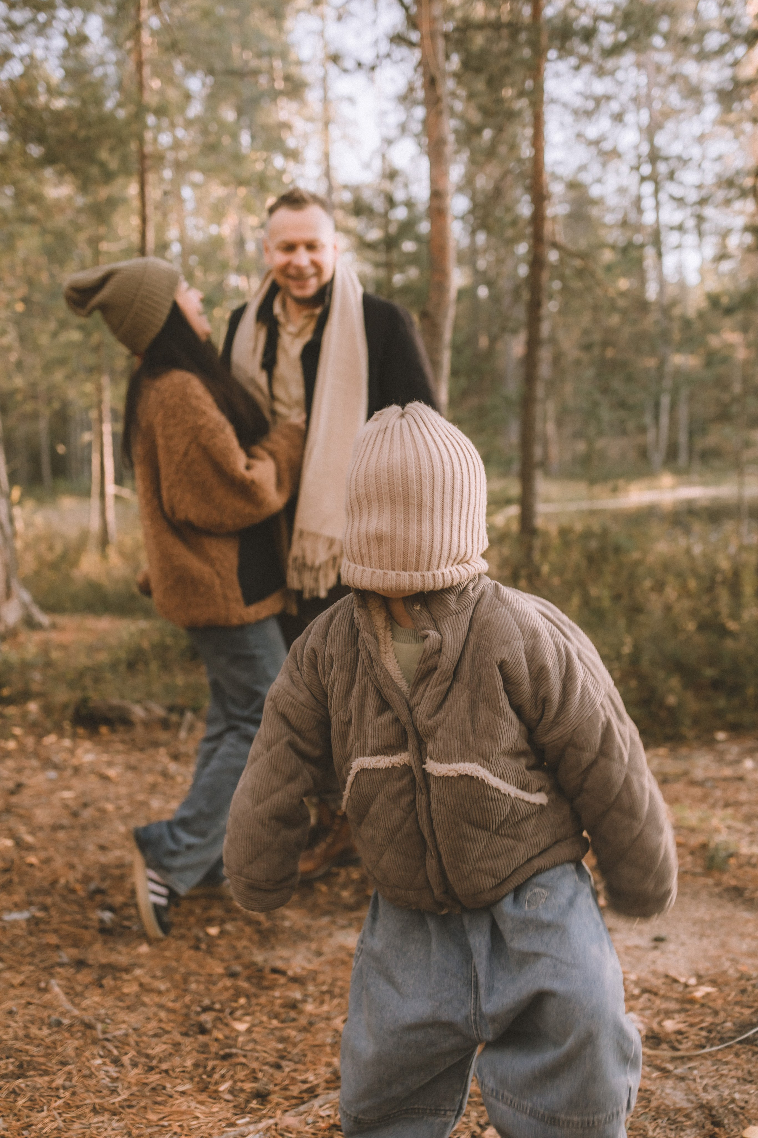 Реальные детские фантазии: фантазия оживает, превращая прогулку в приключение с волшебными персонажами