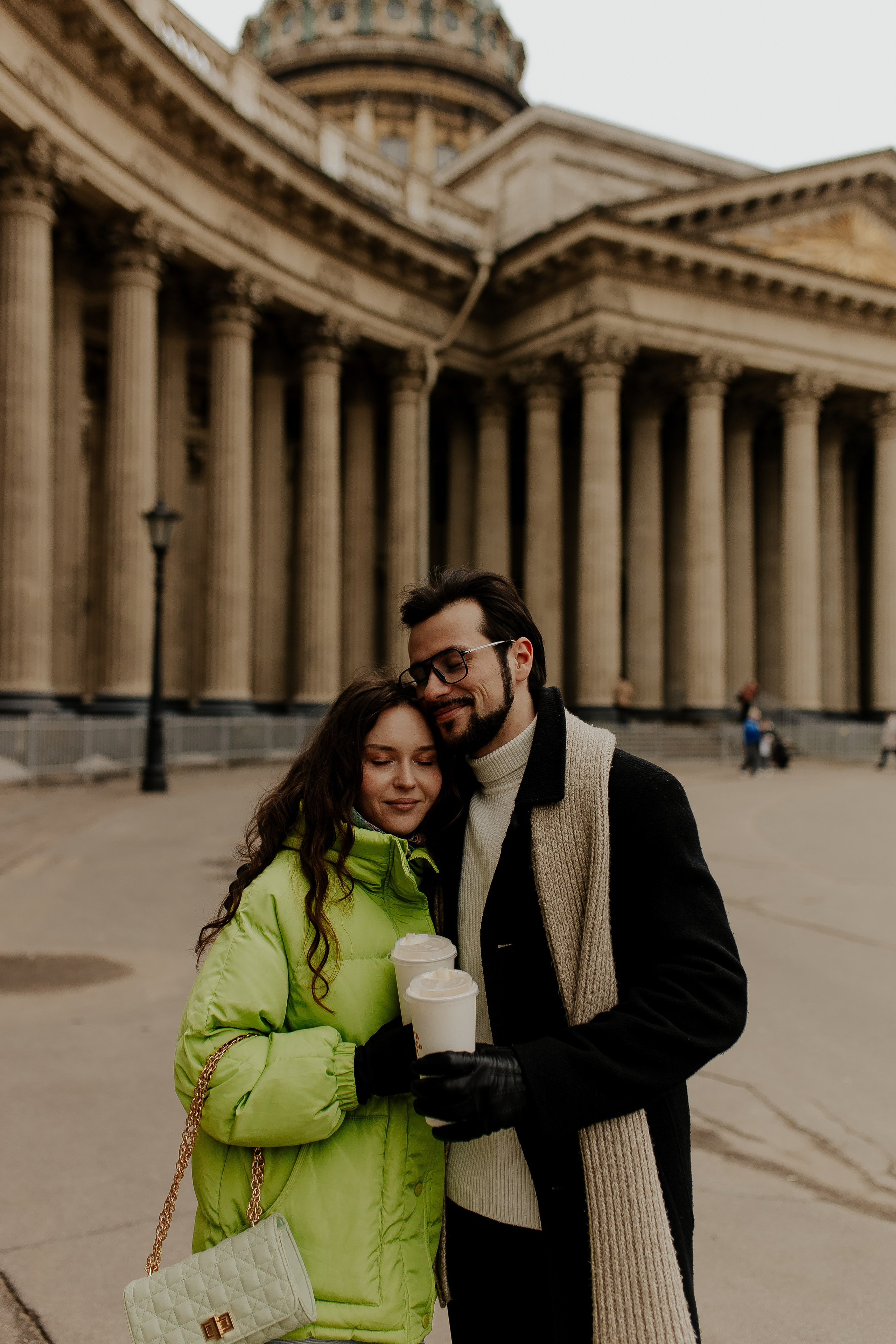 Фотопрогулка по весеннему Петербургу для двоих. Фотограф в Санкт-Петербурге Лиза Семченкова