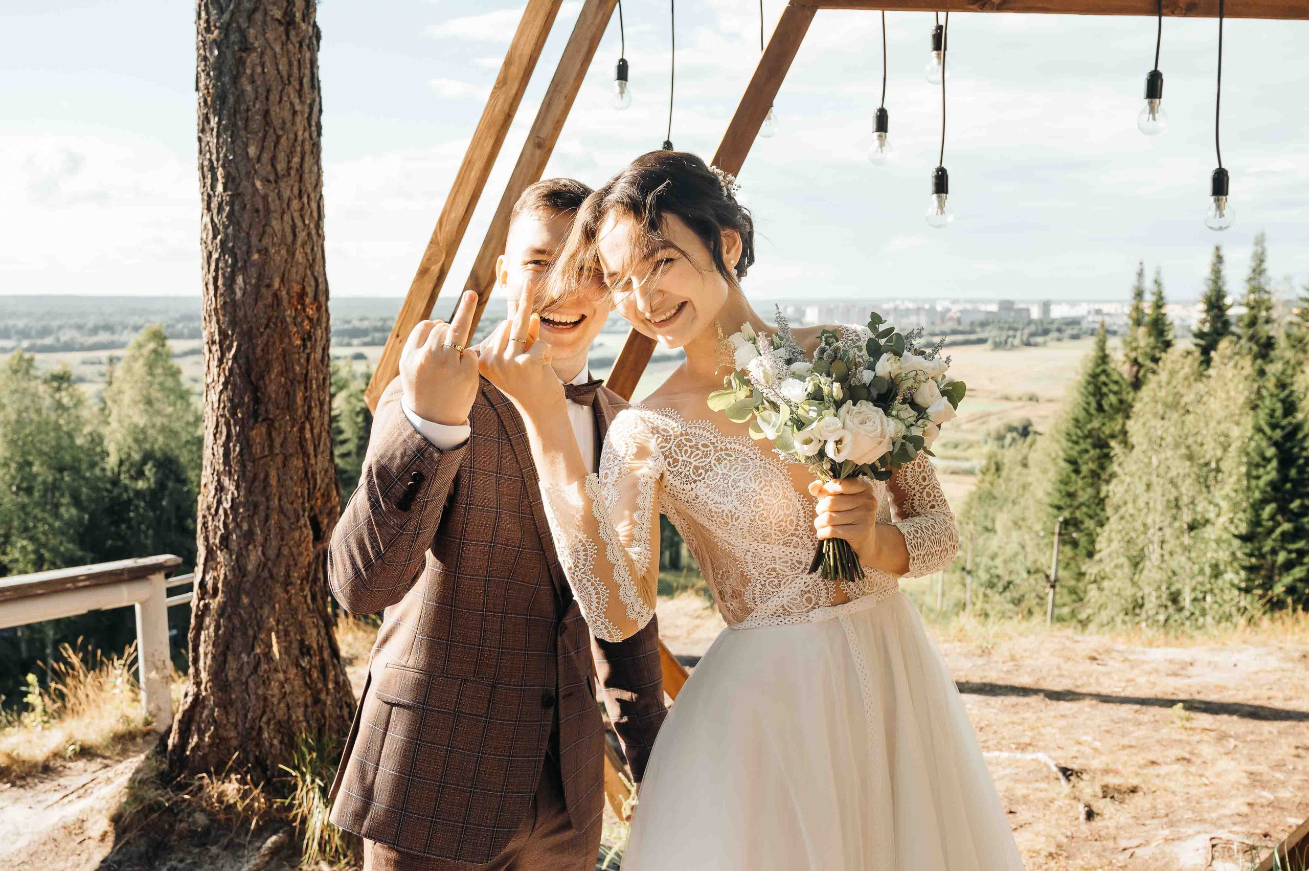 Свадебная фотосессия и прогулка на свежем воздухе. Свадебный и семейный фотограф в Котласе Никита Попов