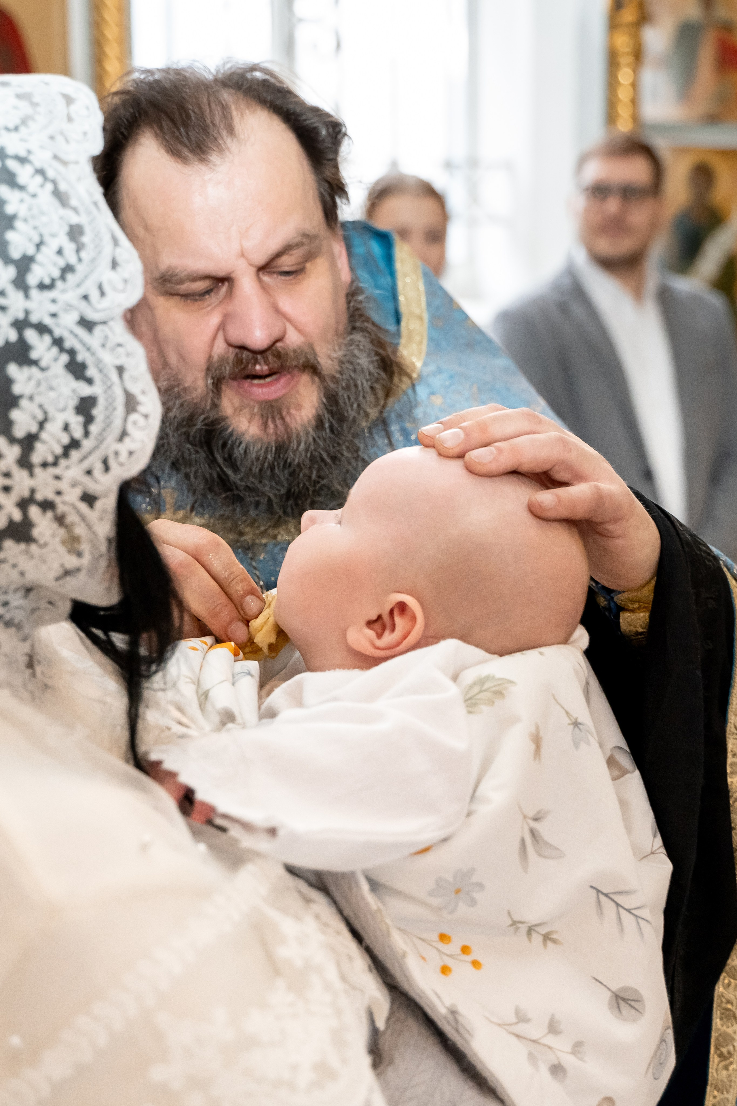 Фотосессия Крещения в Храме Параскевы Пятницы. Фотосъемка Крещения. Фотограф на Крещение. Таинство Крещения в Москве. Крещение в г. Видное, г. Домодедово.