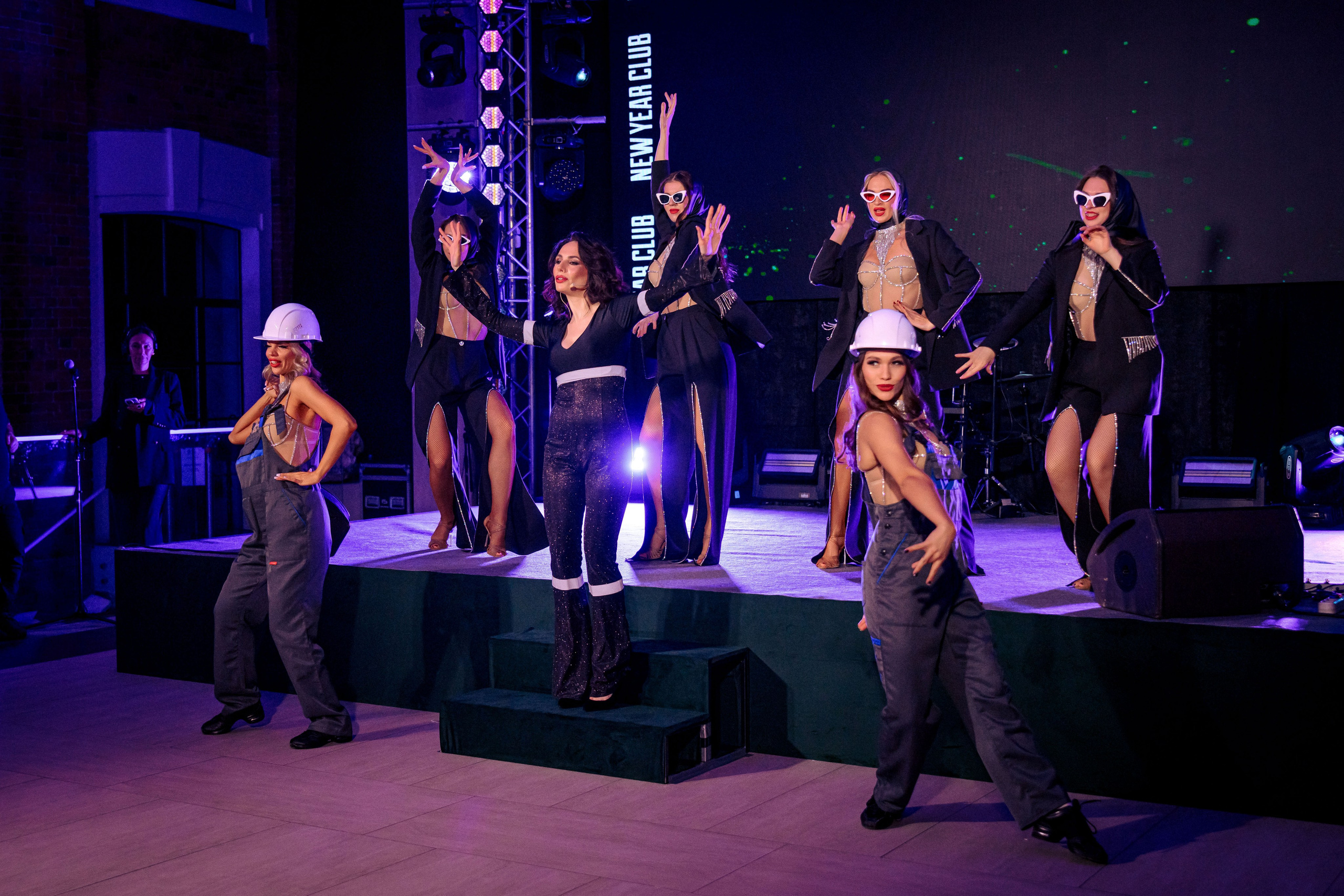 РАЗУМ. Максим Комаров — Профессиональный фотограф