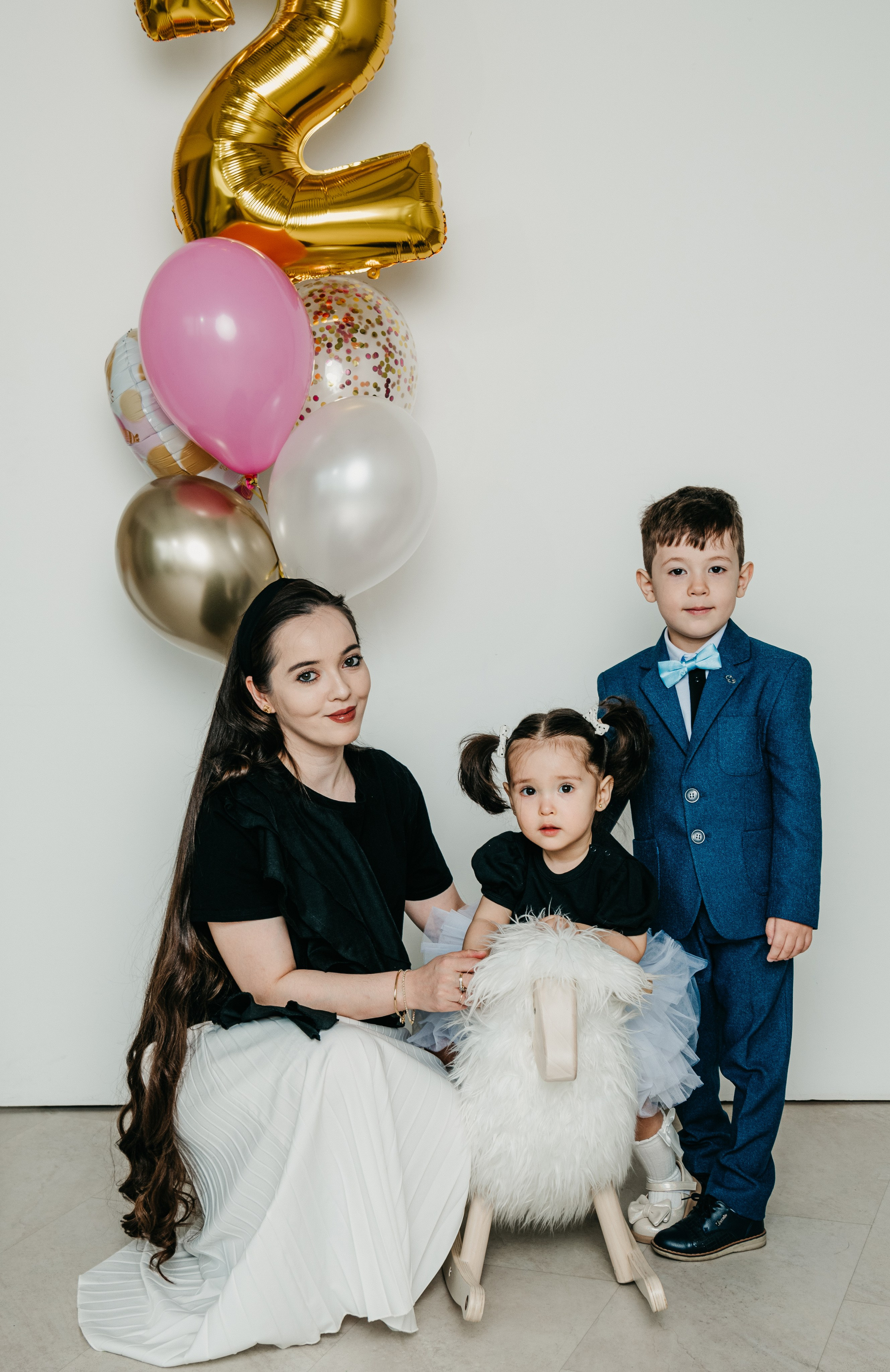 Майя с семьей. Фотограф на выписку из роддома в Москве и МО