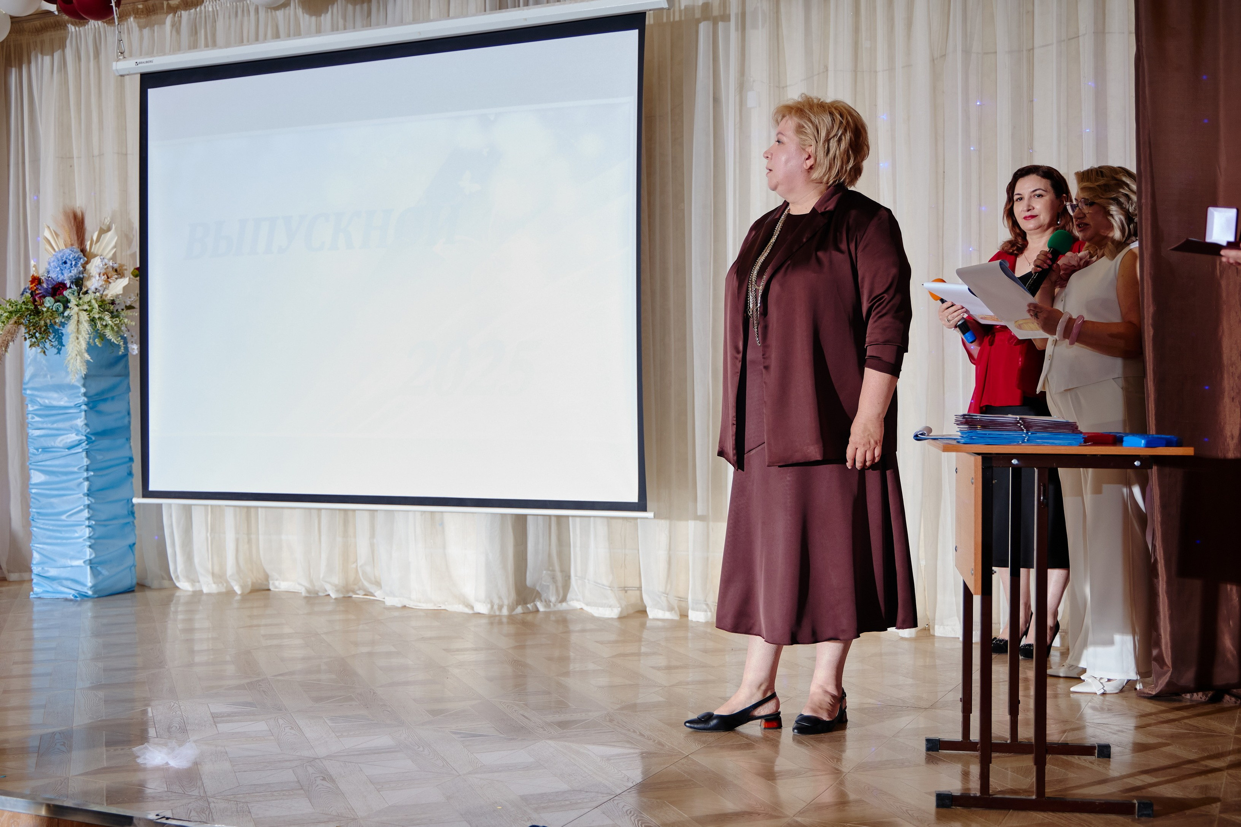 Выпускной 35 Сош. Фотограф Выпускные альбомы Таганрог Сергей Коробченко