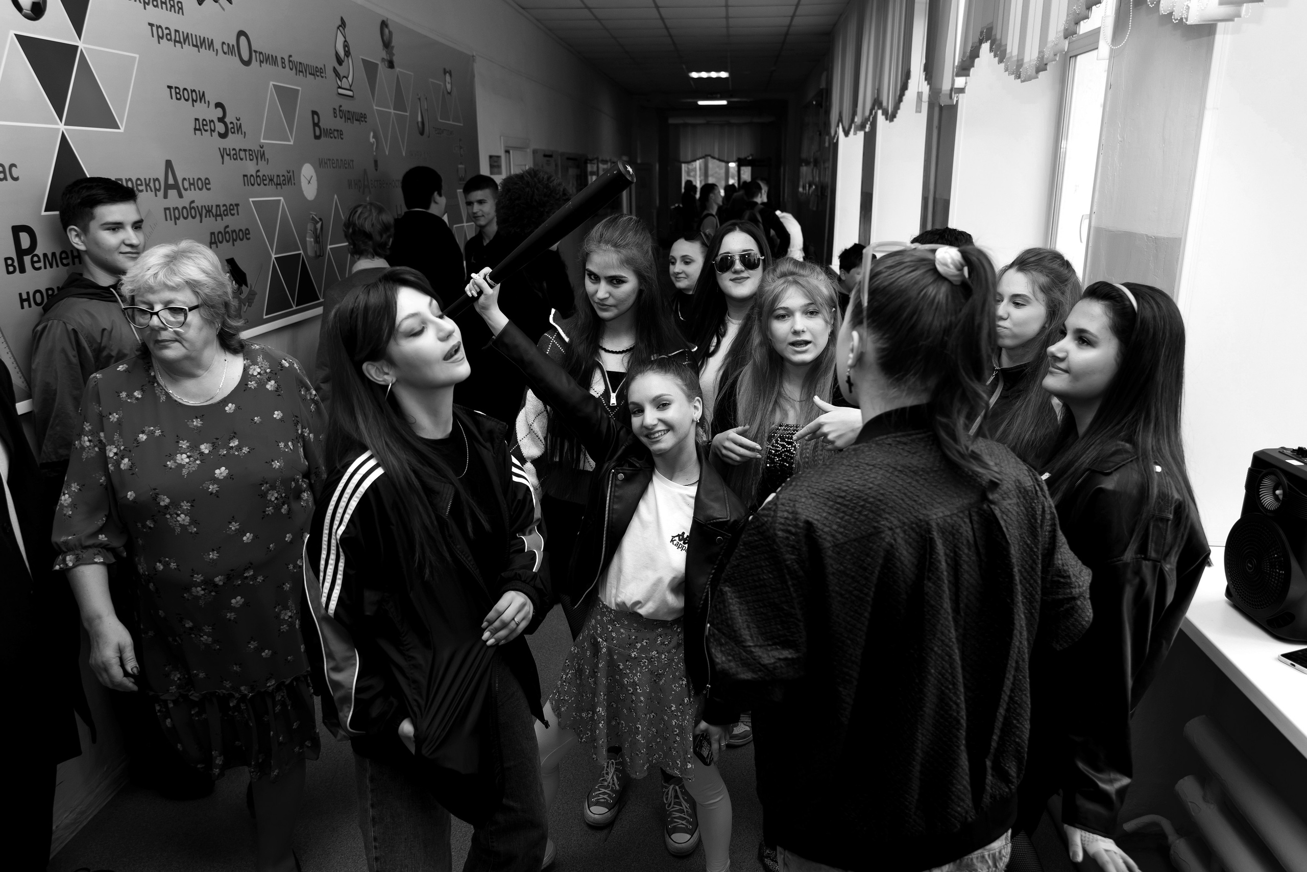 11 класс день не послушания в школе. Фотограф Любовь Корниенко, Примоский край