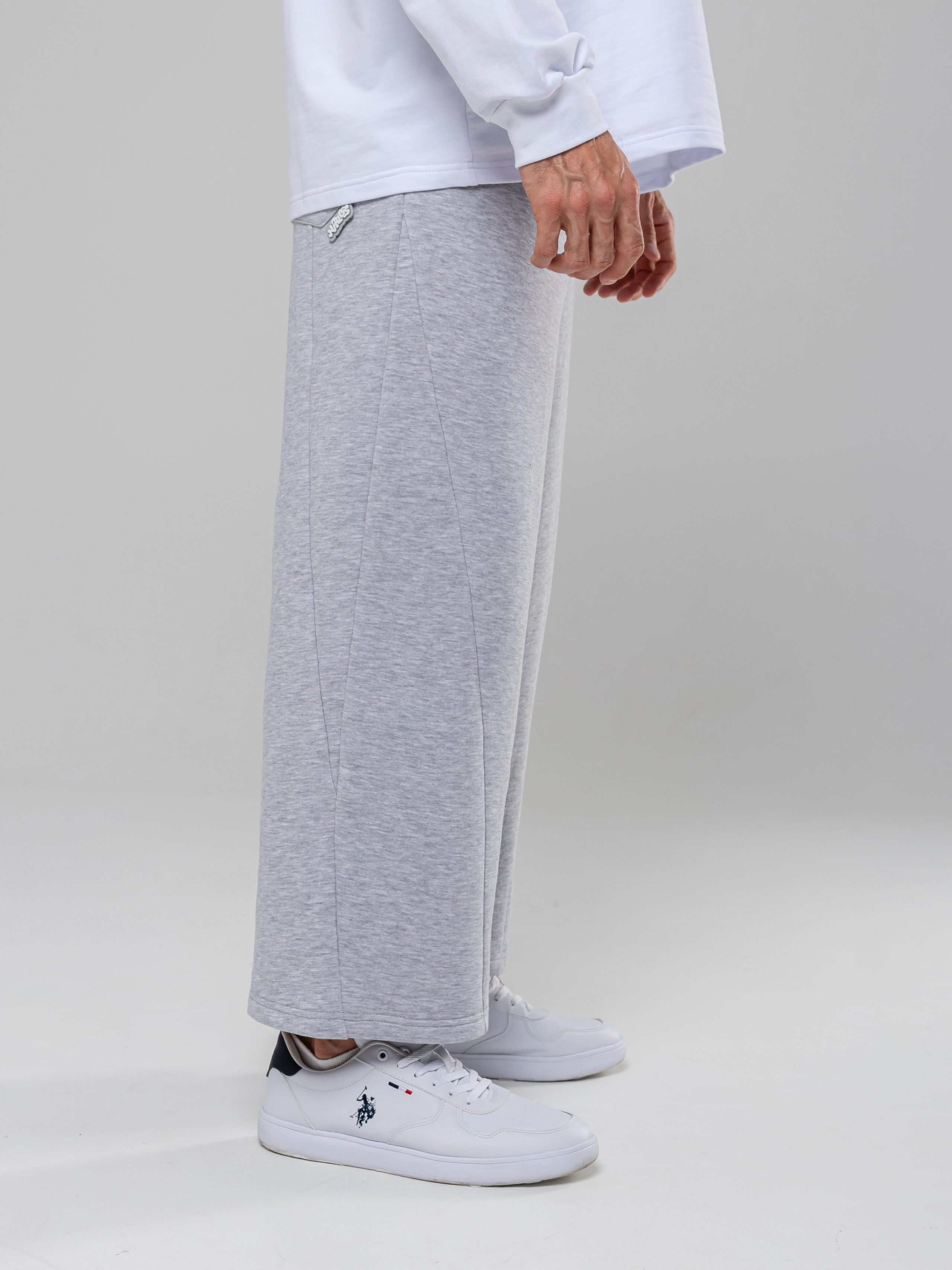 Худи и штаны. Фотограф в Краснодаре Арина Кудряшова