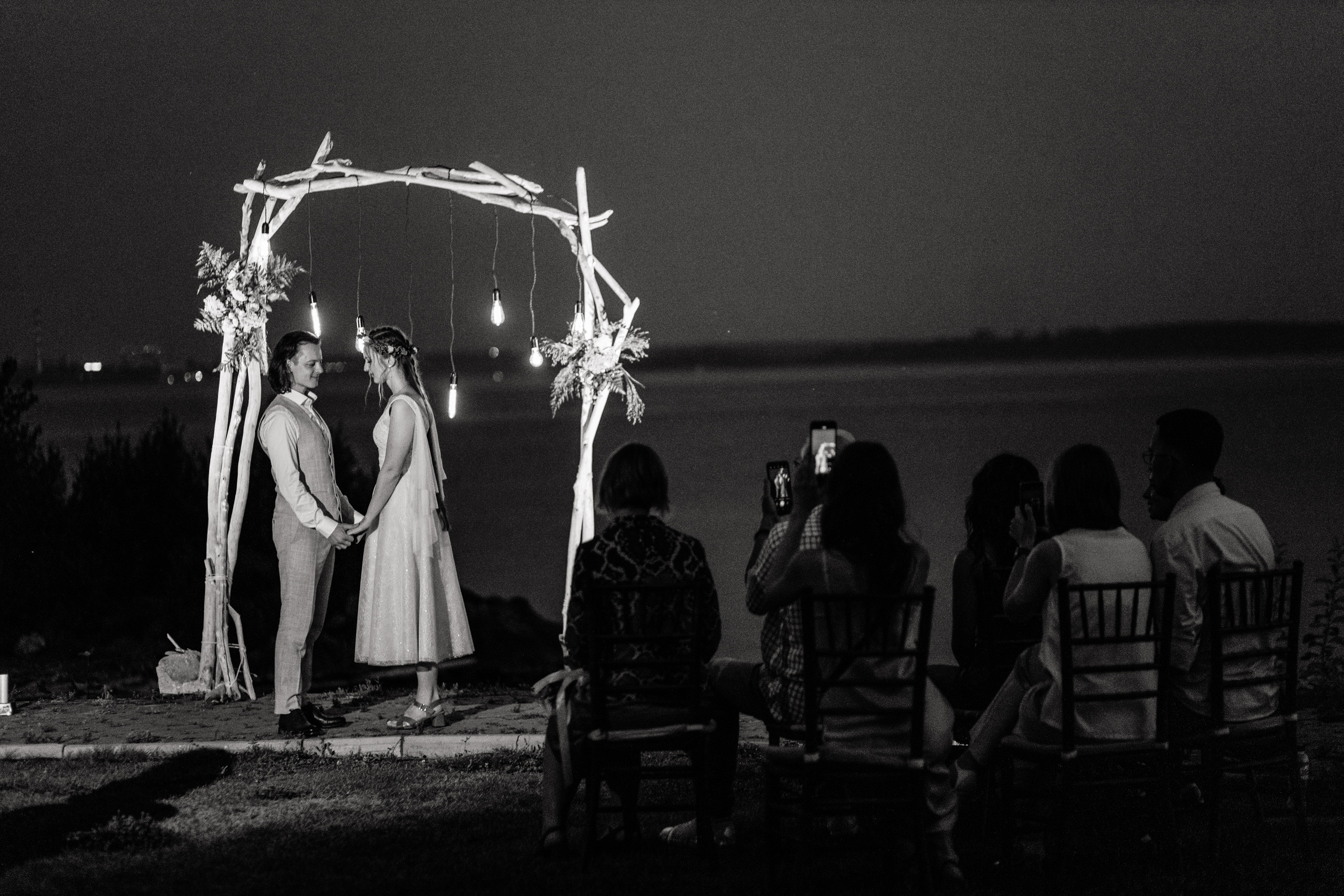 Камерная свадьба. Свадебный  фотограф Новосибирск