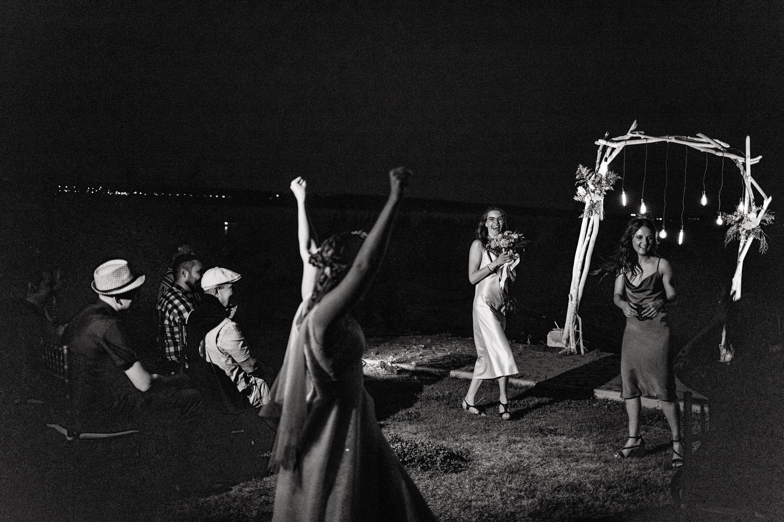 Камерная свадьба. Свадебный  фотограф Новосибирск