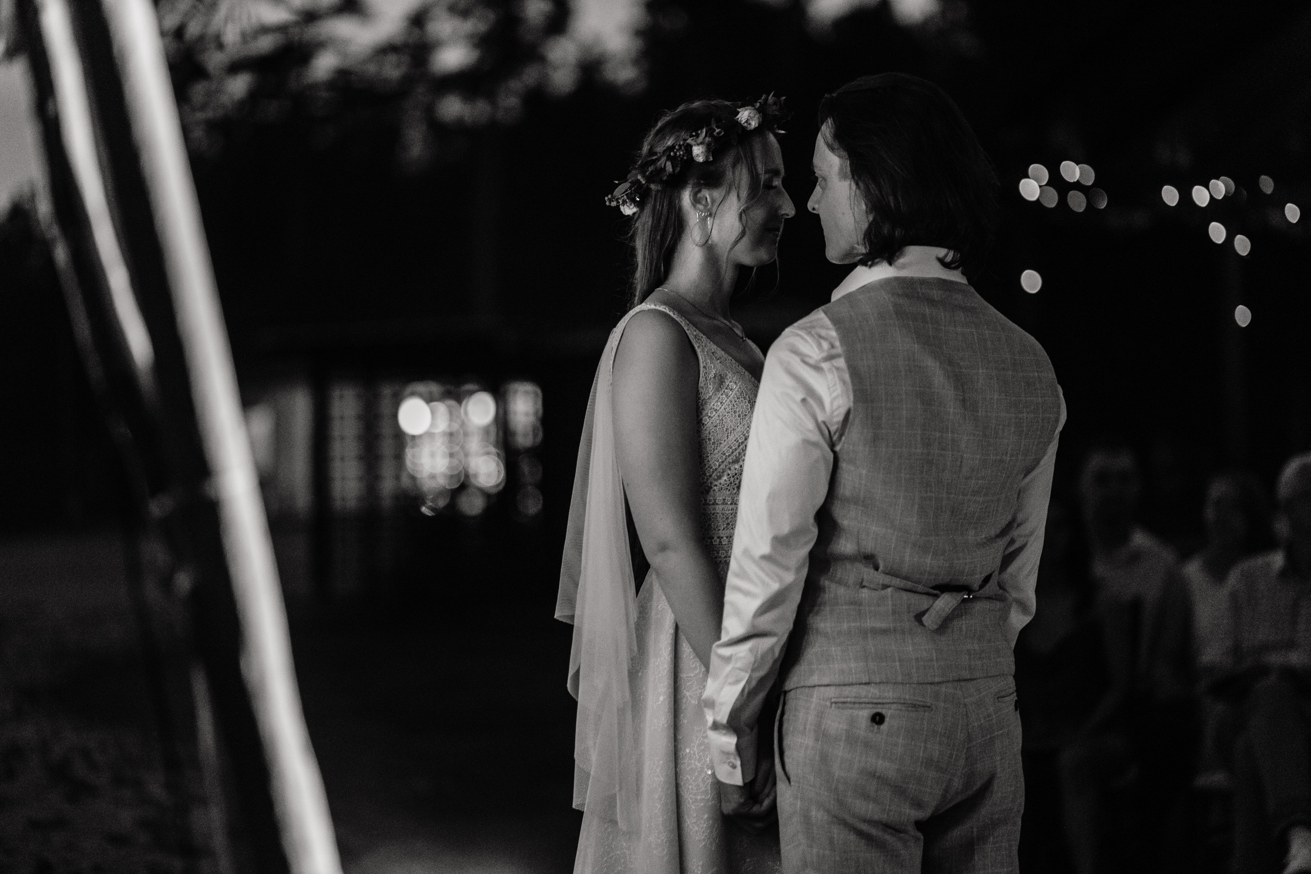 Камерная свадьба. Свадебный  фотограф Новосибирск