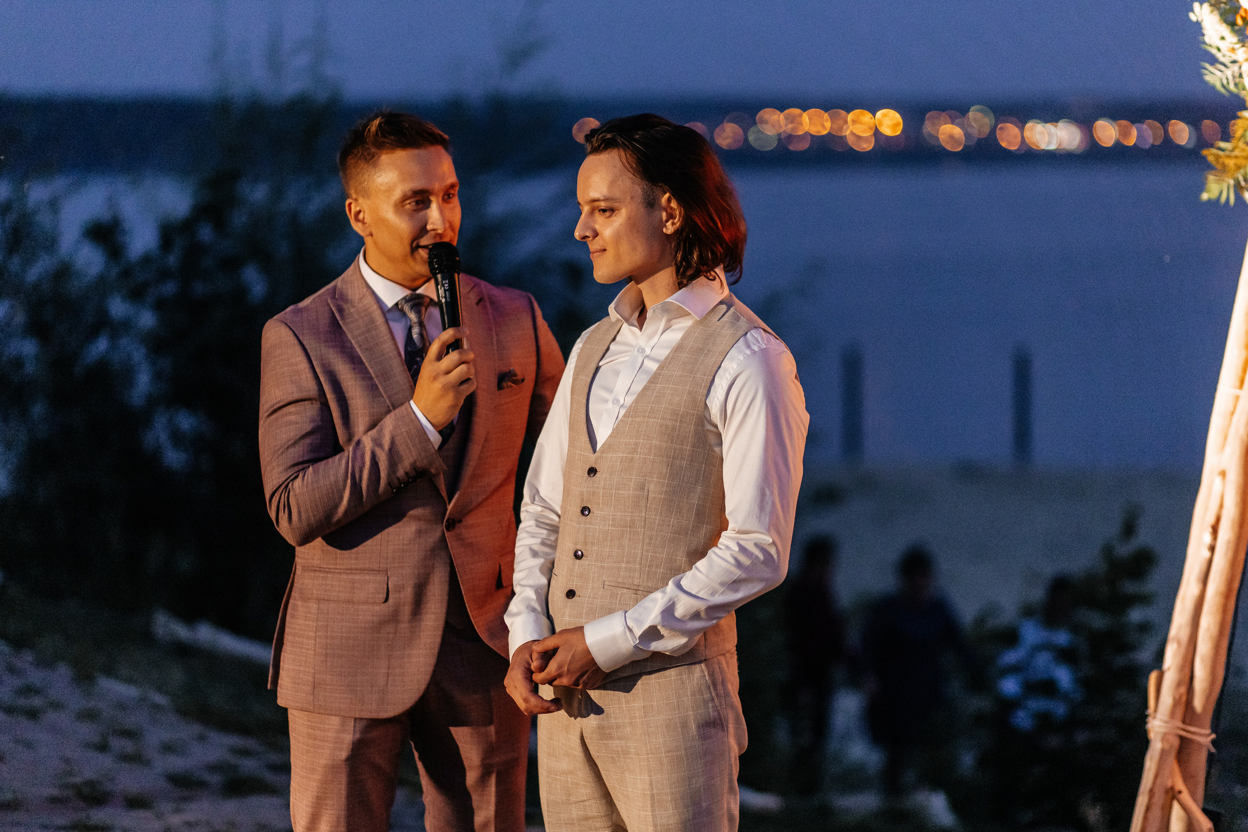 Камерная свадьба. Свадебный  фотограф Новосибирск