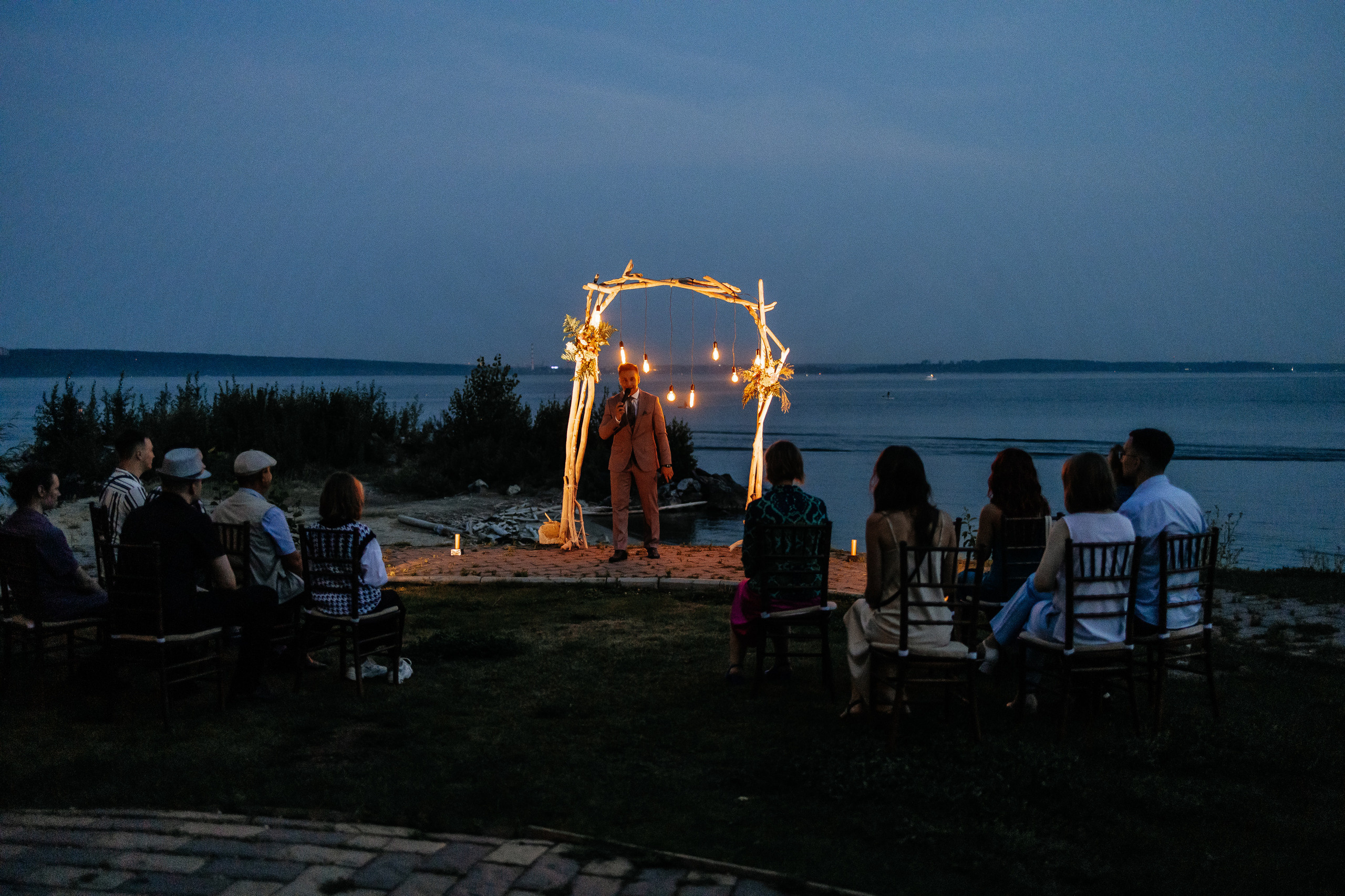 Камерная свадьба. Свадебный  фотограф Новосибирск