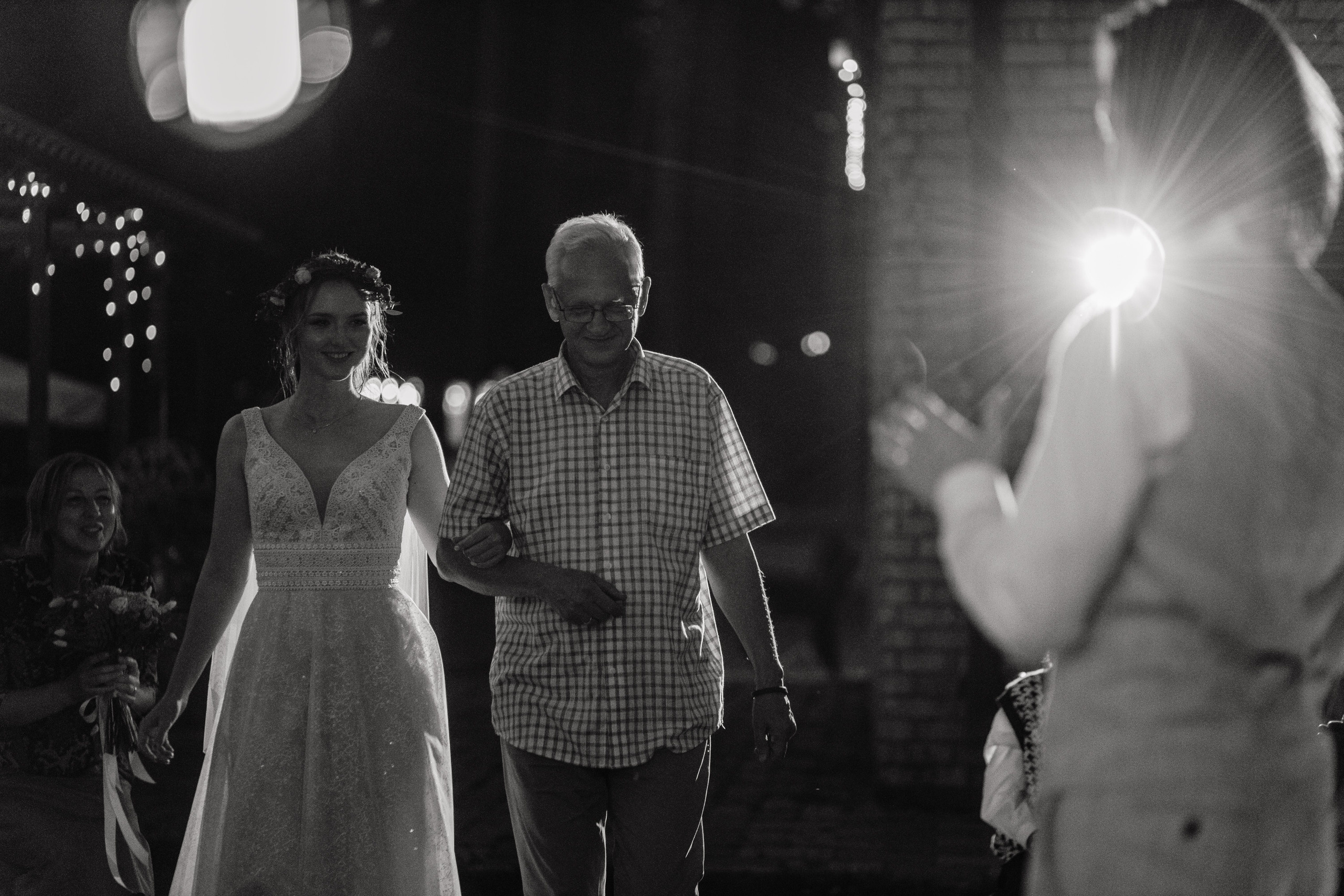 Камерная свадьба. Свадебный  фотограф Новосибирск