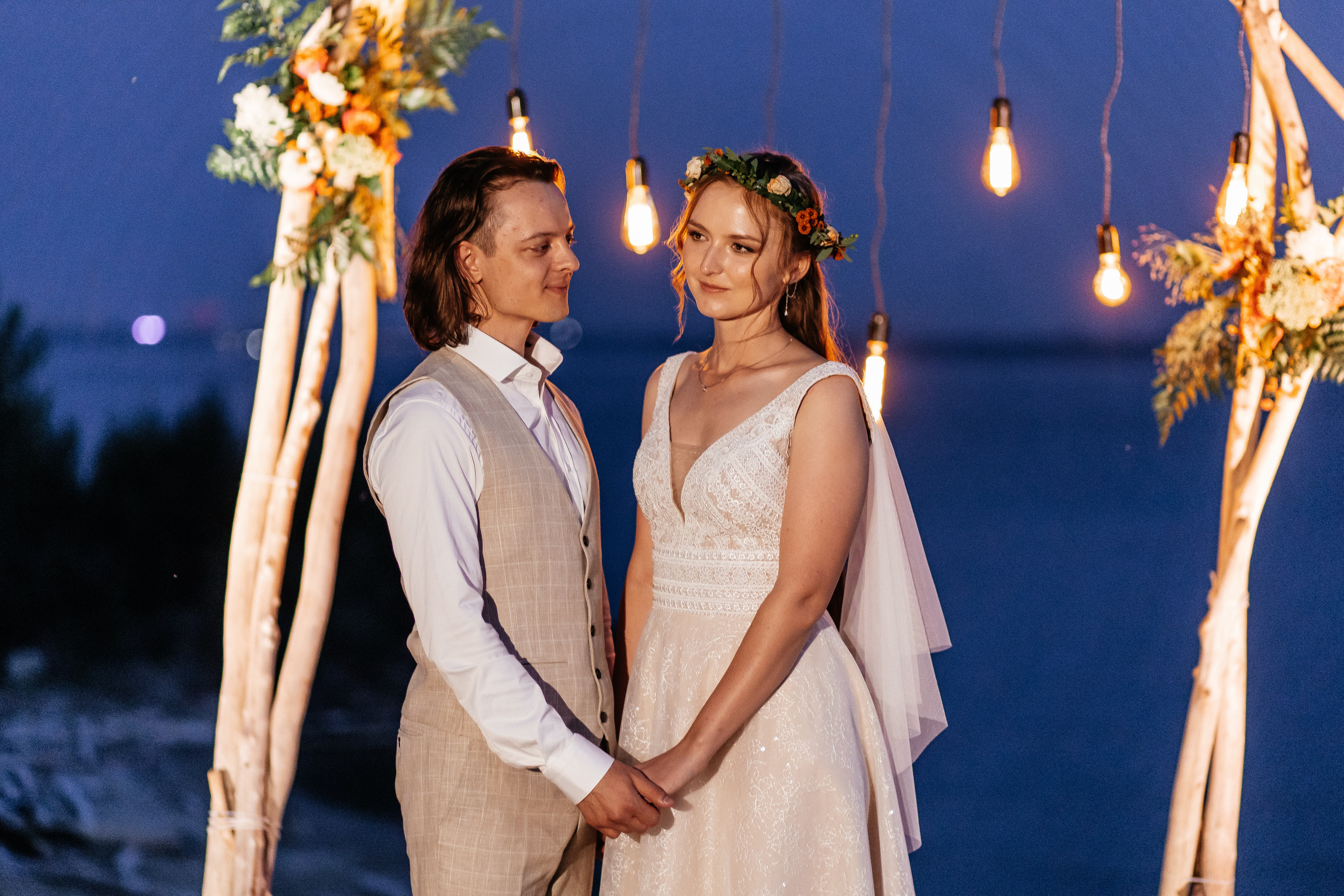 Камерная свадьба. Свадебный  фотограф Новосибирск