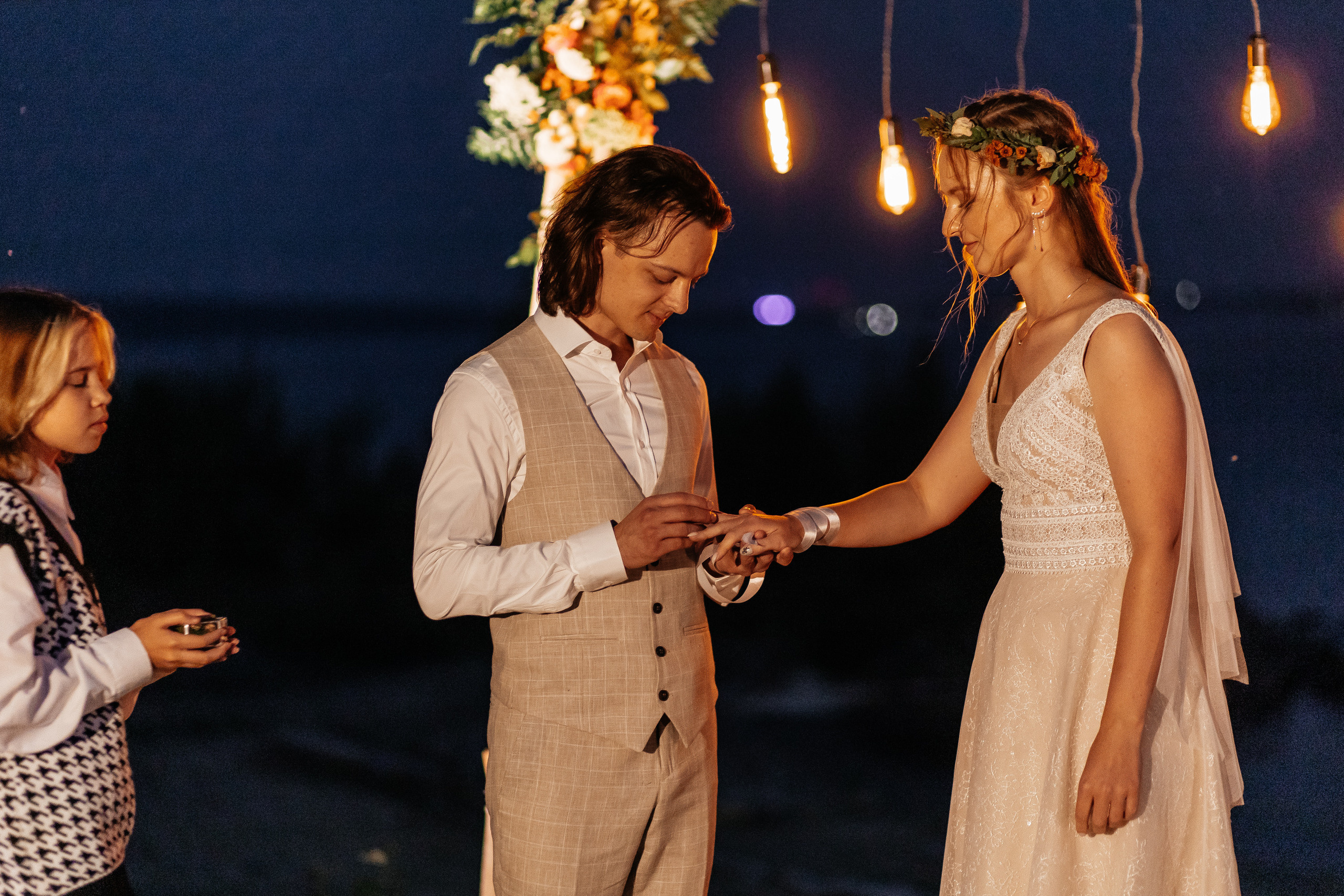 Камерная свадьба. Свадебный  фотограф Новосибирск