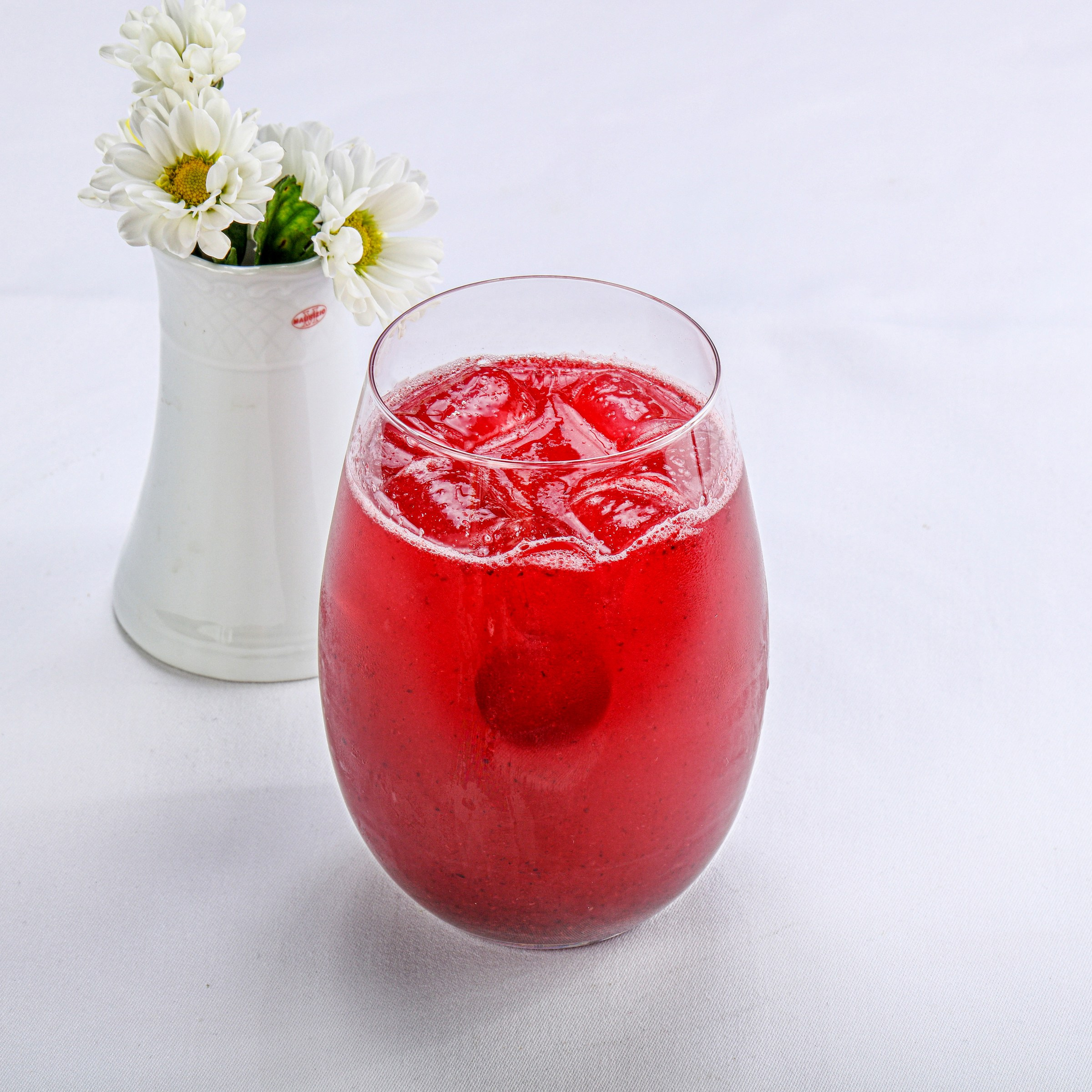 Фотосъемка суши и роллов. Заказ по тел.: +7 (906) 006-90-22. Фуд-фотограф Андрей Старостин — съемка еды в Москве. 9000 руб. в час