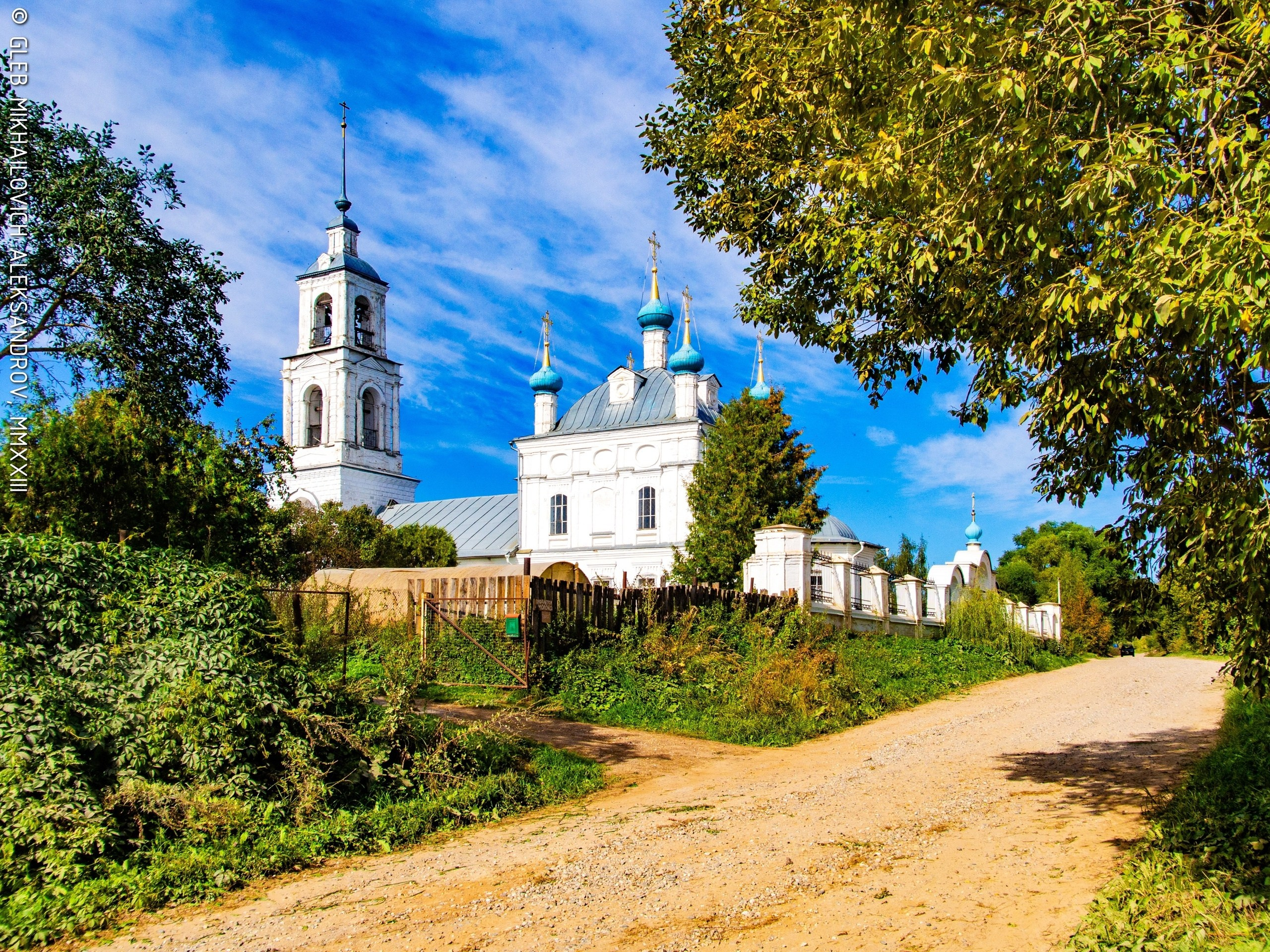 Соборы, церкви, часовни. Зодчество