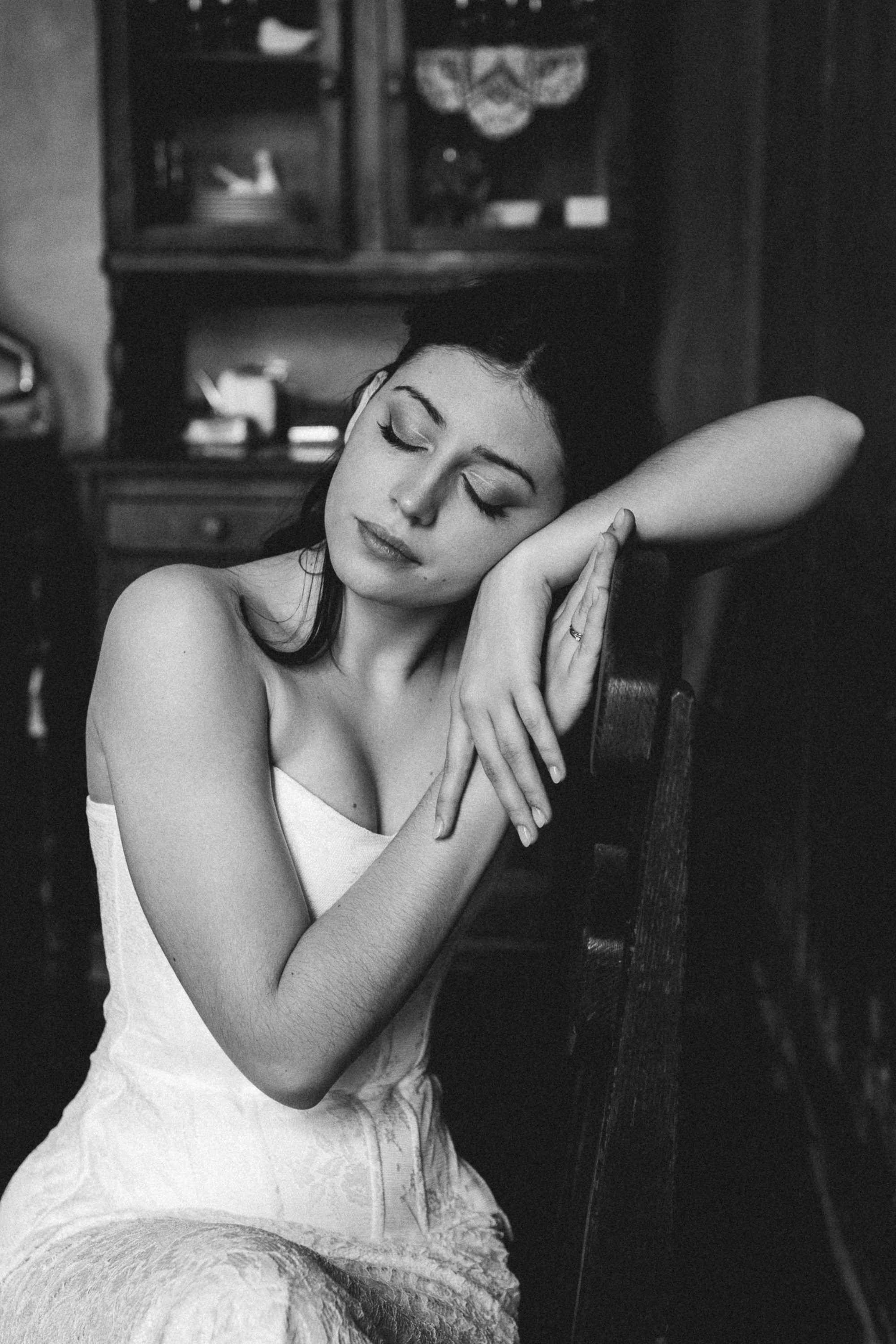 Свадебная фотосессия в «Птичке». Свадебный фотограф Виолетта Сидельникова. Краснодар, Россия, Беларусь, Европа