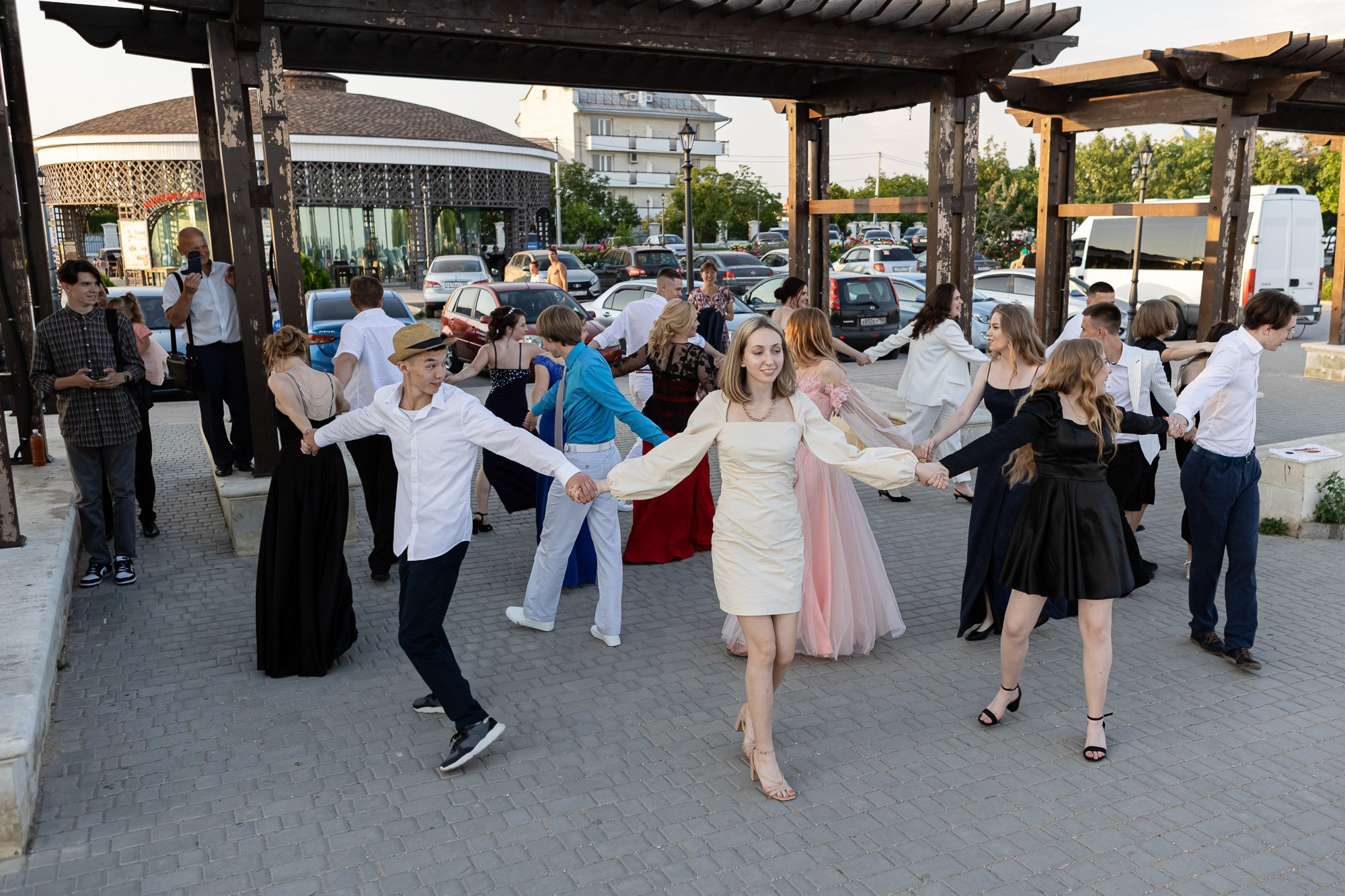 Фотосъёмка выпускного в школе. Свадебный фотограф, фотосъемка в Крыму, Севастополе, Симферополе, Ялте