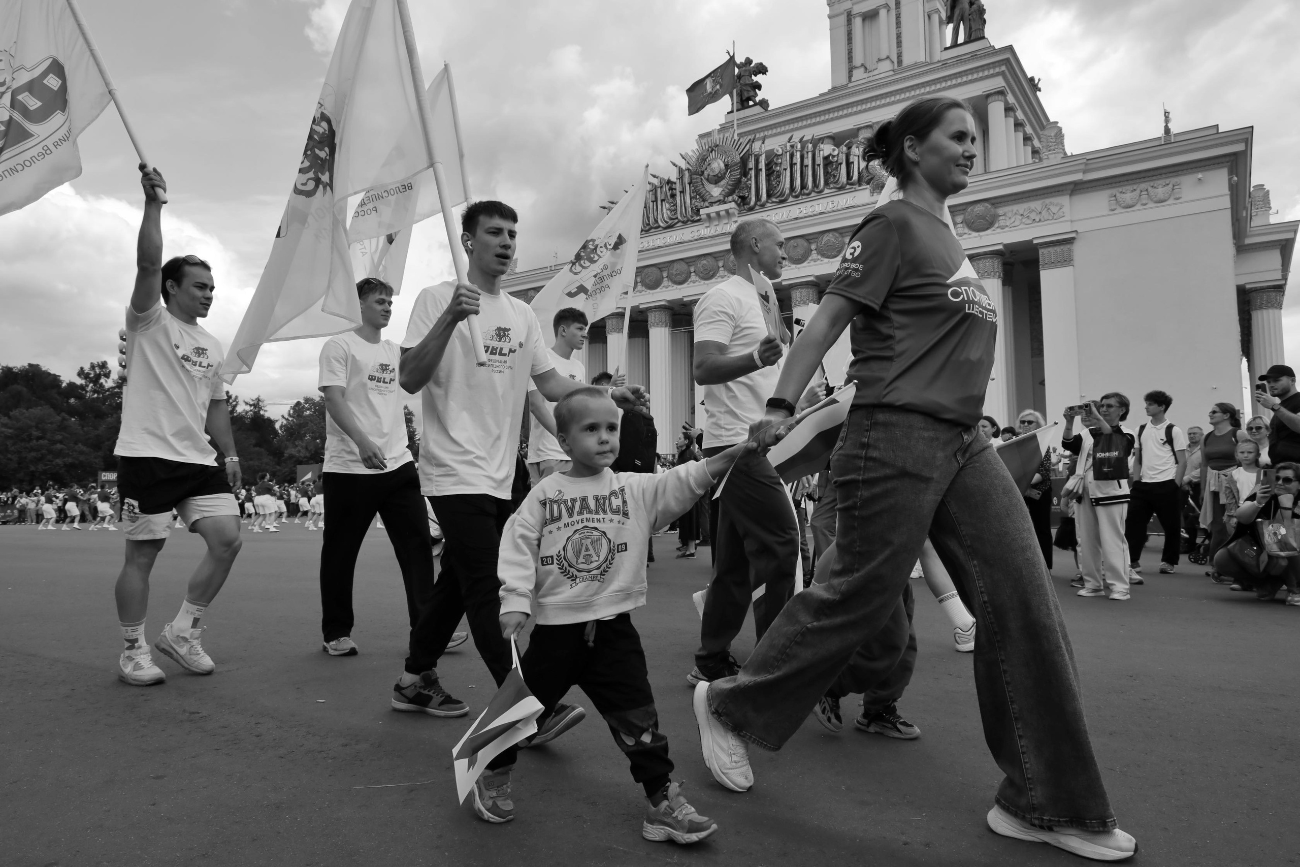 Серия «Москва. Моменты жизни!. ANNA PAVLIKOVSKAYA ЧЕРНО-БЕЛАЯ ФОТОГРАФИЯ — ЭТО Я