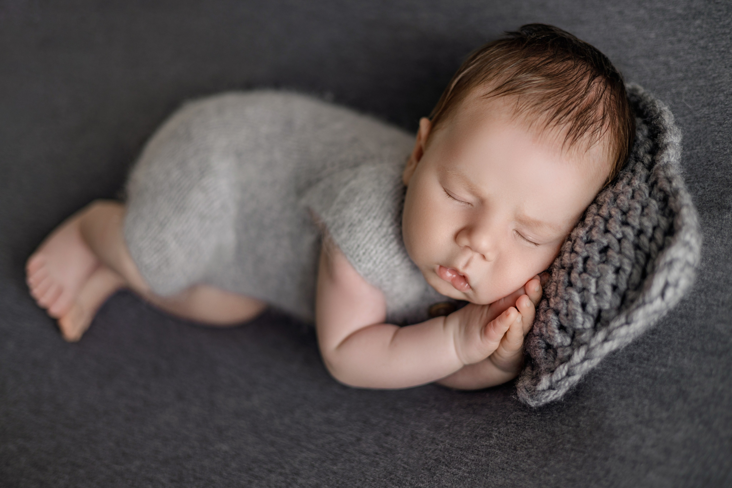 Мирон. Евгения Горбунова фотограф новорожденных в Новом Уренгое