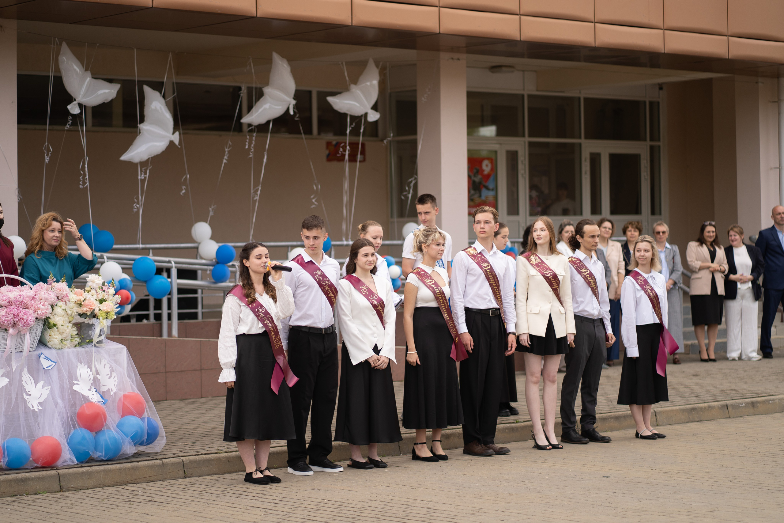 Последний звонок. Детский и семейный фотограф в городе Краснодар Надежда Ермак
